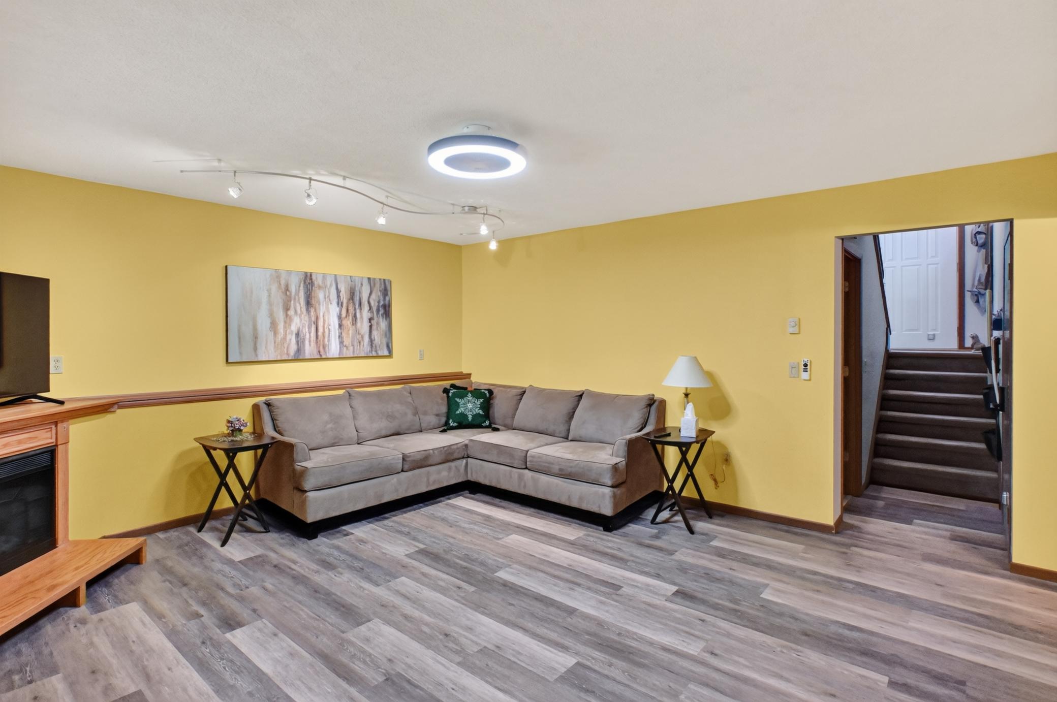 1982 townhouse for sale at 1024 Bridgeport Lane NW in Alexandria, MN — 2 bed, 2 bath (photo 28 of 42)