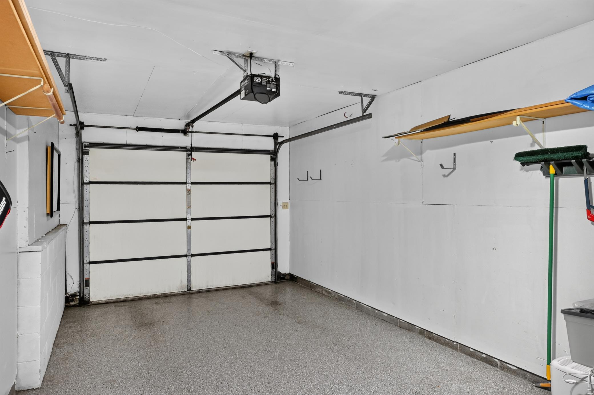 1982 townhouse for sale at 1024 Bridgeport Lane NW in Alexandria, MN — 2 bed, 2 bath (photo 31 of 42)