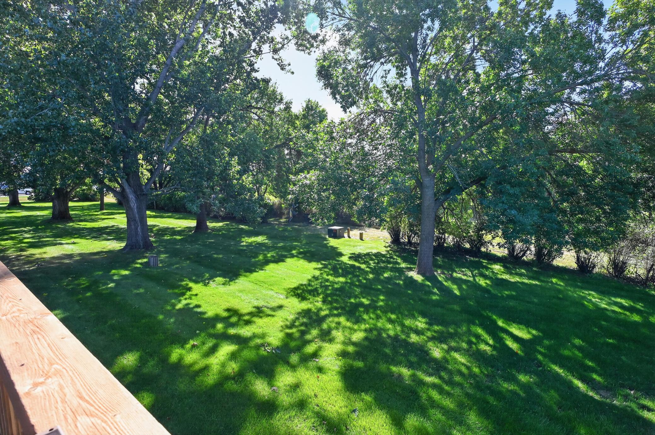 1982 townhouse for sale at 1024 Bridgeport Lane NW in Alexandria, MN — 2 bed, 2 bath (photo 36 of 42)