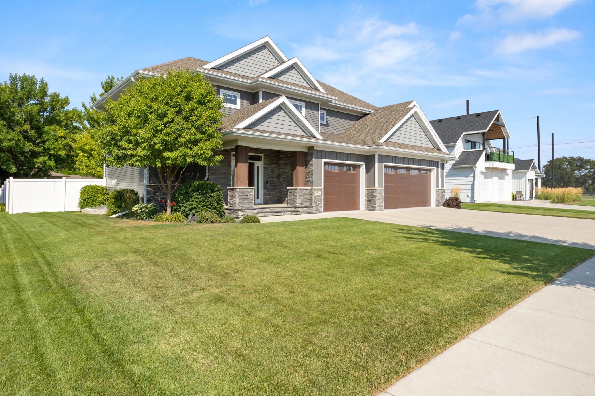 2017 single family home for sale at 3764 Aspyn Lane N in Fargo, ND — 4 bed, 5 bath (photo 2 of 74)