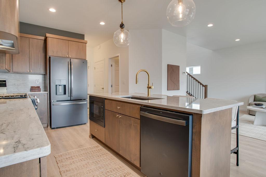 2025 single family home for sale at 6786 Bellview Drive S in Fargo, ND — 3 bed, 3 bath (photo 8 of 19)