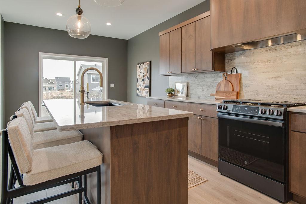 2025 single family home for sale at 6786 Bellview Drive S in Fargo, ND — 3 bed, 3 bath (photo 9 of 19)