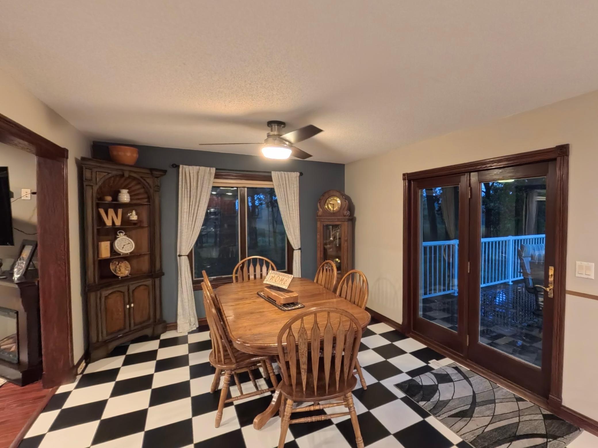 1998 single family home for sale at 5900 Remington Road SE in Alexandria, MN — 4 bed, 4 bath (photo 11 of 43)