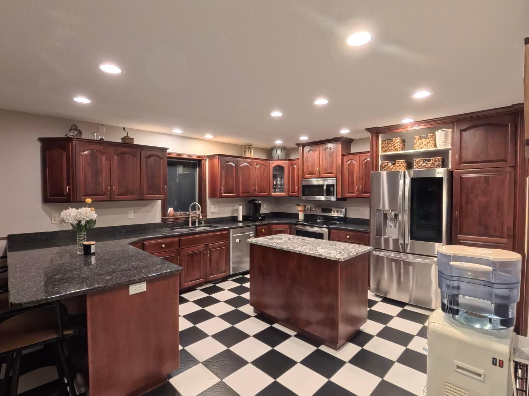 1998 single family home for sale at 5900 Remington Road SE in Alexandria, MN — 4 bed, 4 bath (photo 13 of 43)