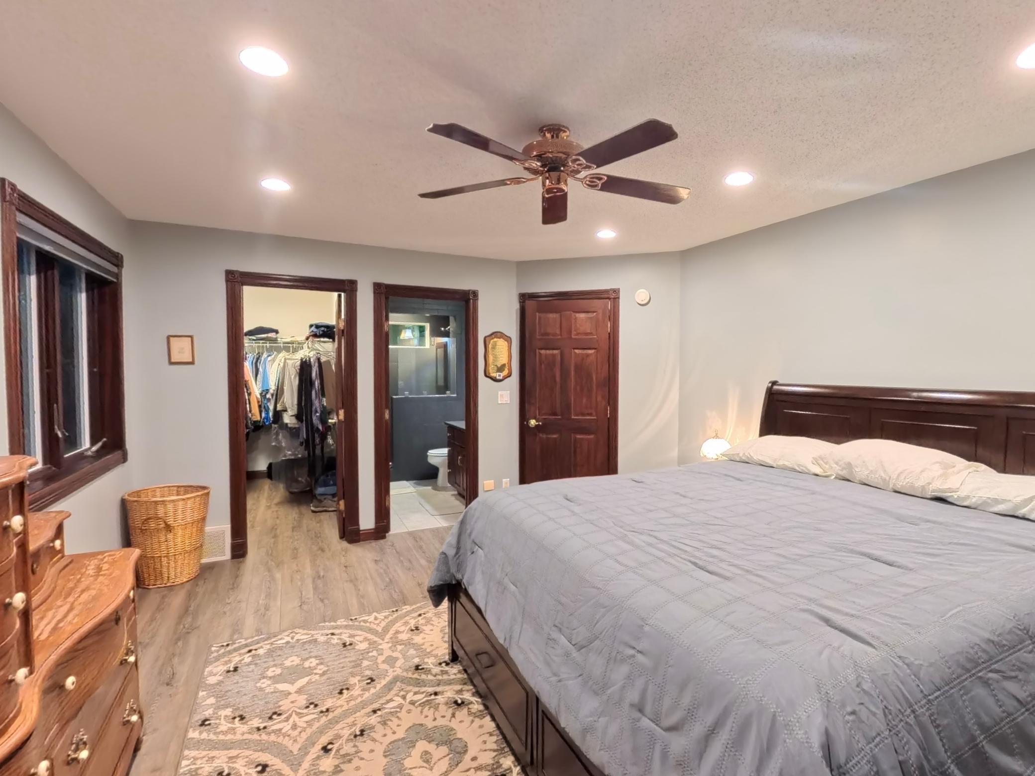 1998 single family home for sale at 5900 Remington Road SE in Alexandria, MN — 4 bed, 4 bath (photo 21 of 43)