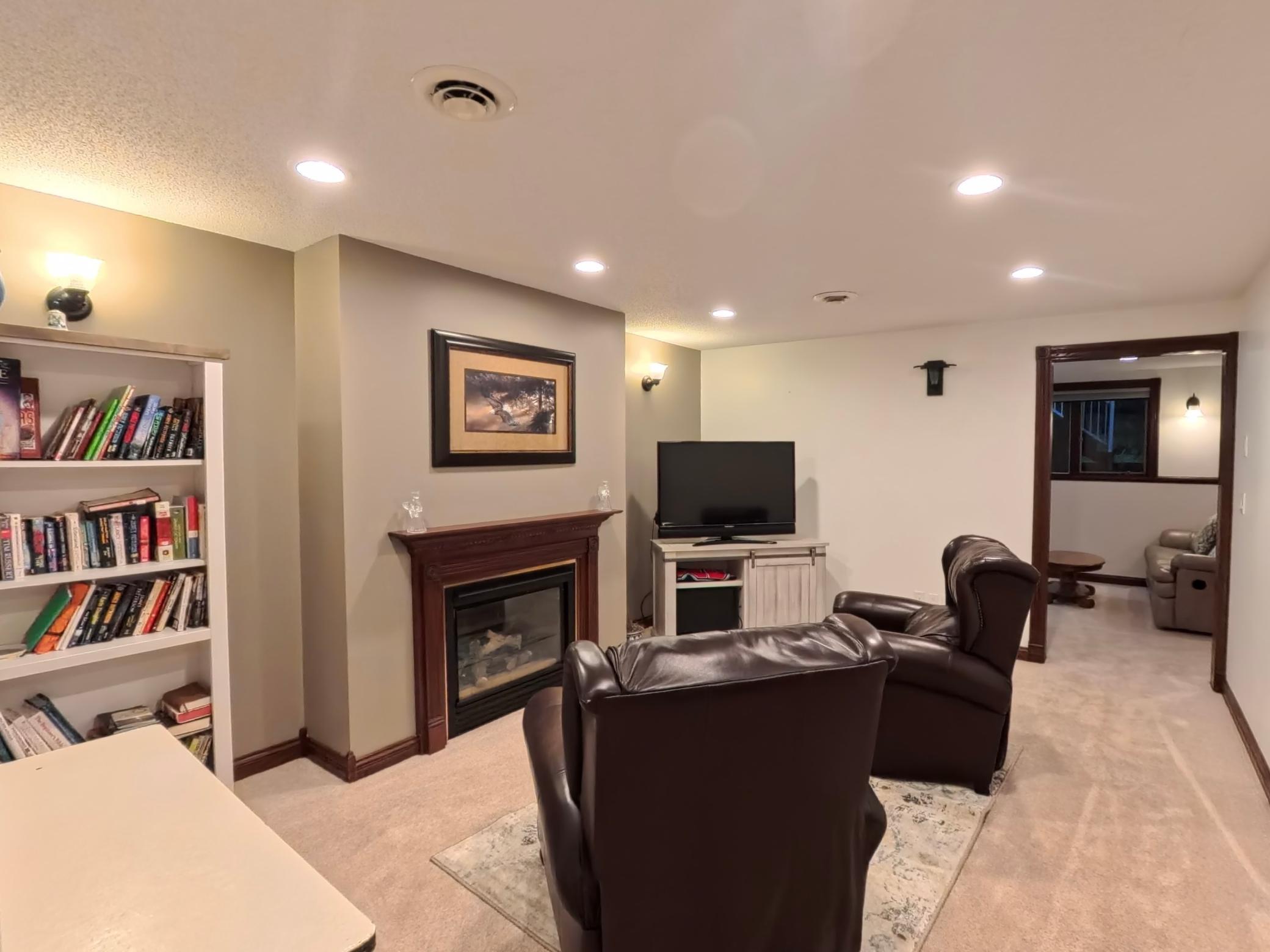 1998 single family home for sale at 5900 Remington Road SE in Alexandria, MN — 4 bed, 4 bath (photo 29 of 43)