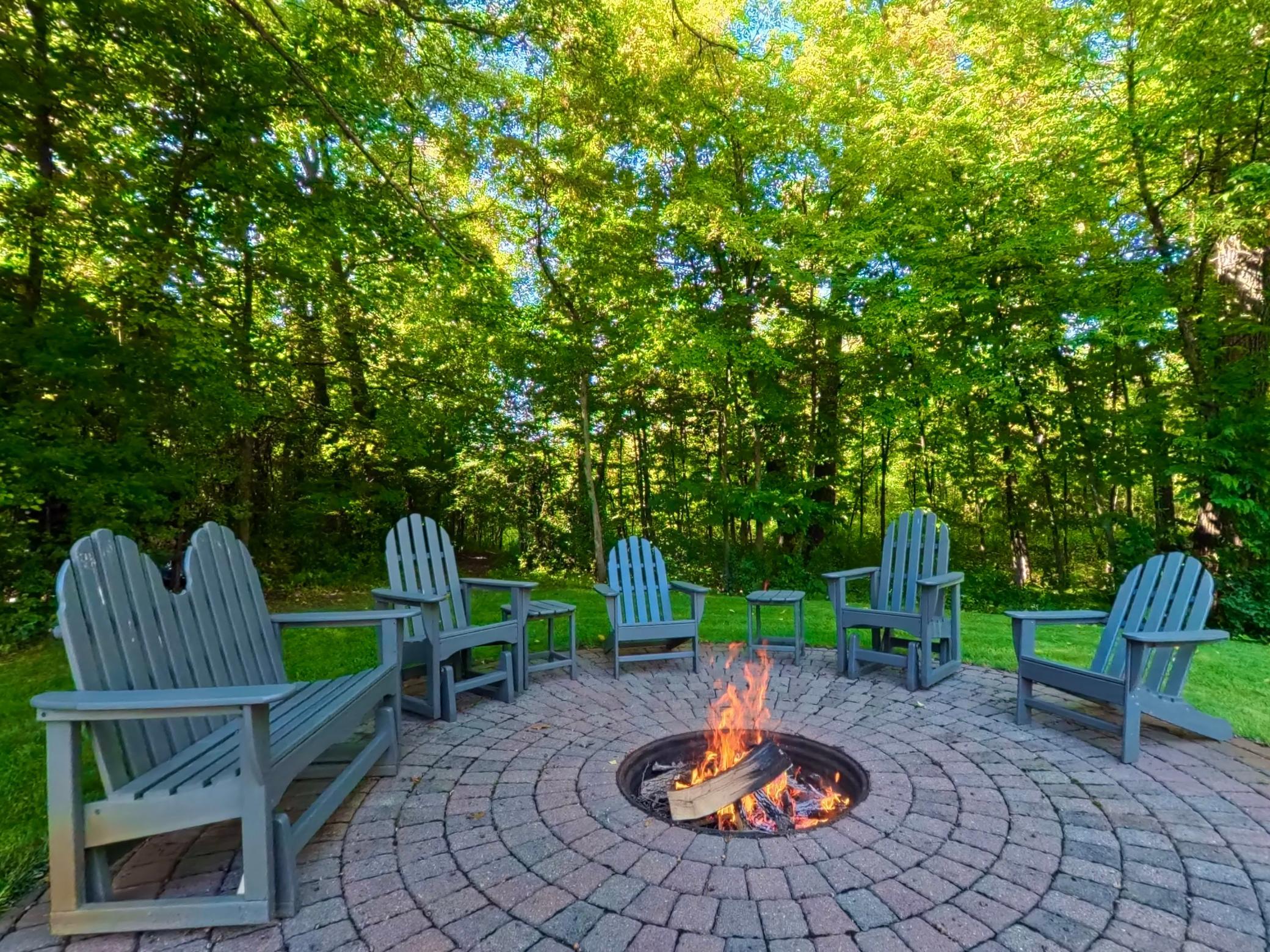 1998 single family home for sale at 5900 Remington Road SE in Alexandria, MN — 4 bed, 4 bath (photo 5 of 43)