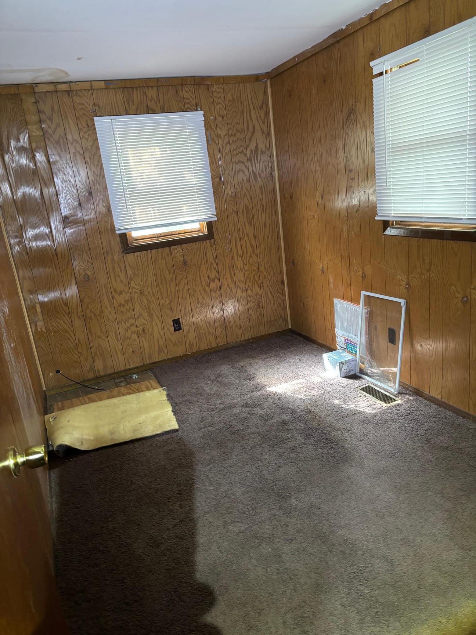 1940 single family home for sale at 19 1st Street NW in Cass Lake, MN — 2 bed, 1 bath (photo 2 of 11)