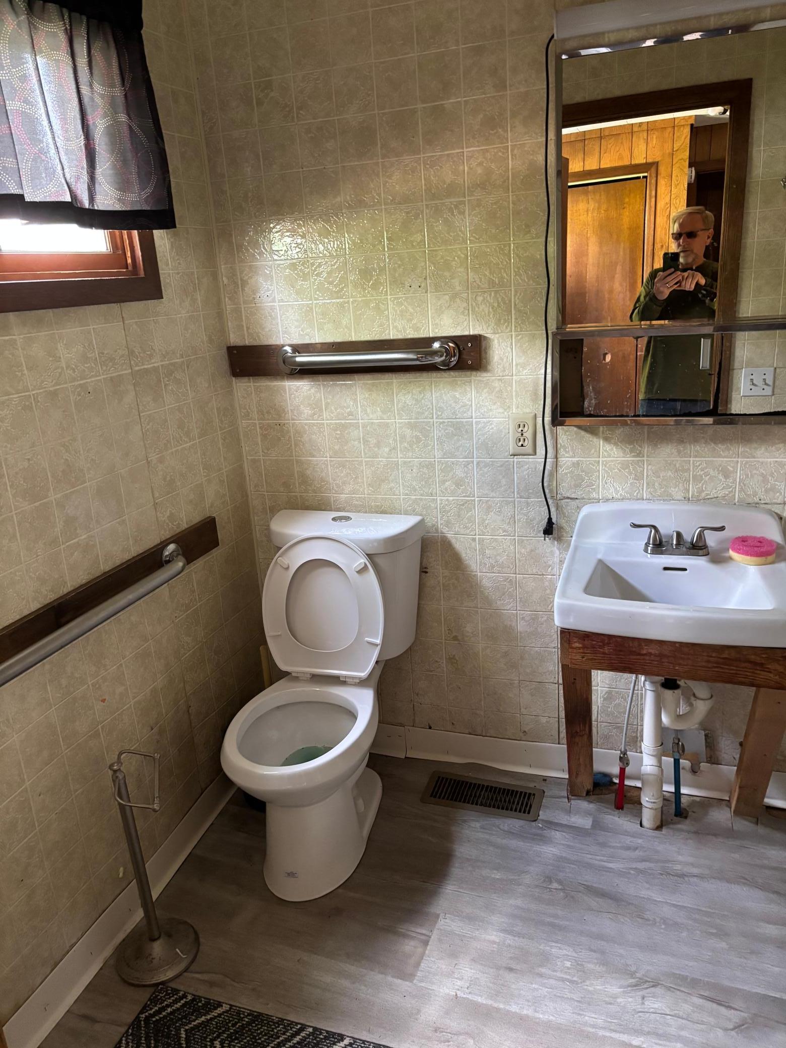 1940 single family home for sale at 19 1st Street NW in Cass Lake, MN — 2 bed, 1 bath (photo 7 of 11)