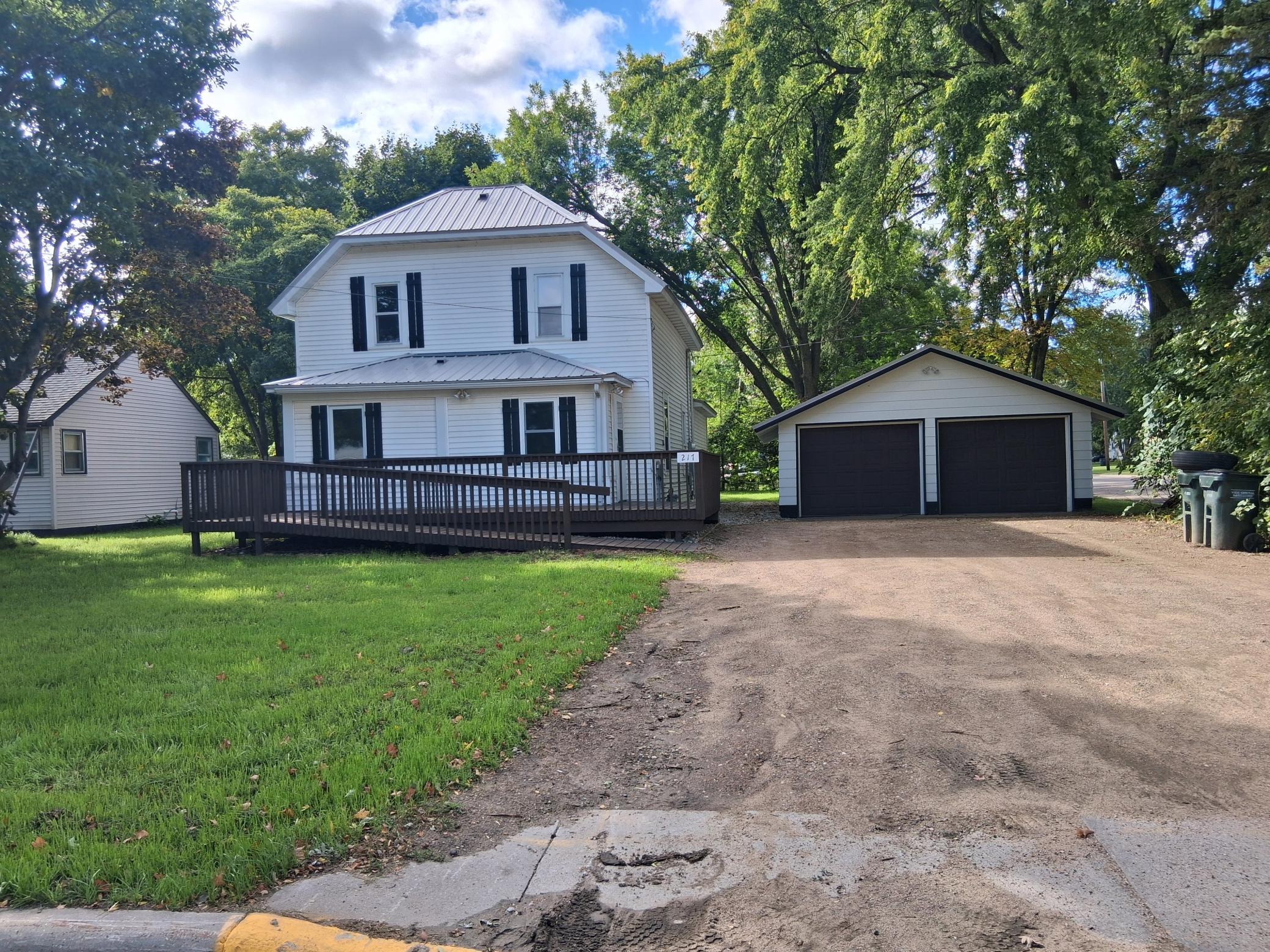 1910 single family home for sale at 217 W Oak Street in Osakis, MN — 4 bed, 2 bath