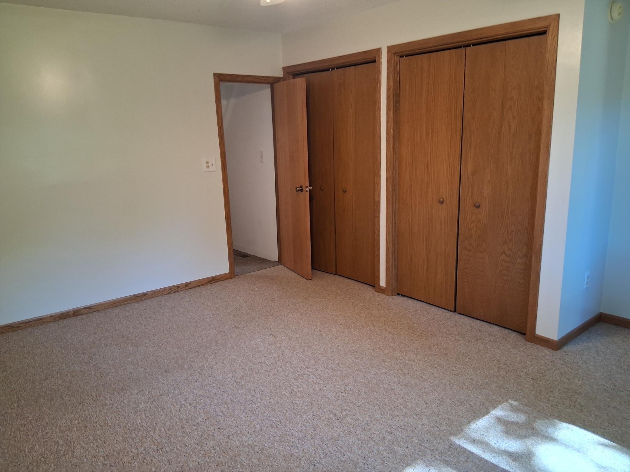 1910 single family home for sale at 217 W Oak Street in Osakis, MN — 4 bed, 2 bath (photo 6 of 11)