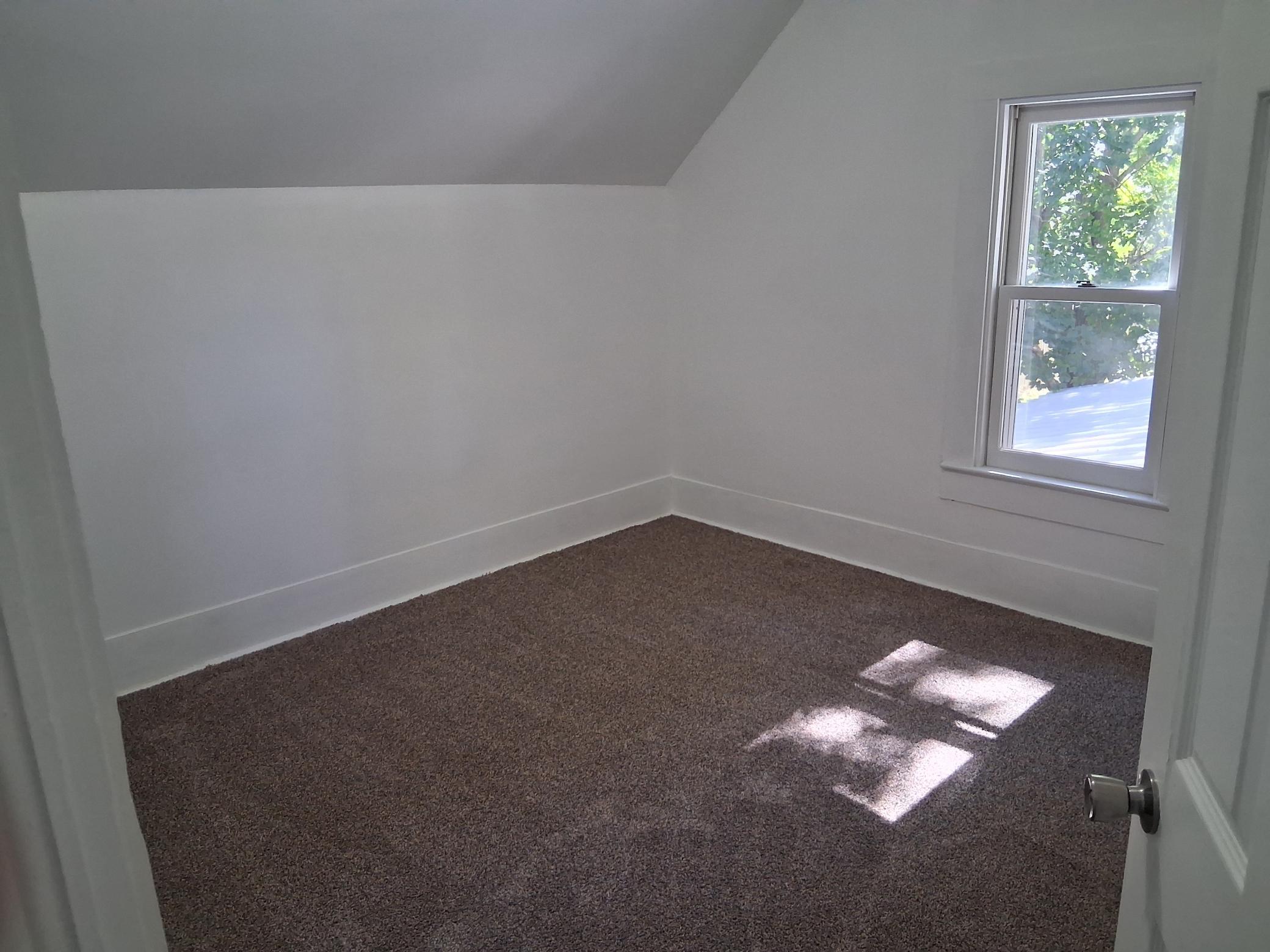 1910 single family home for sale at 217 W Oak Street in Osakis, MN — 4 bed, 2 bath (photo 9 of 11)