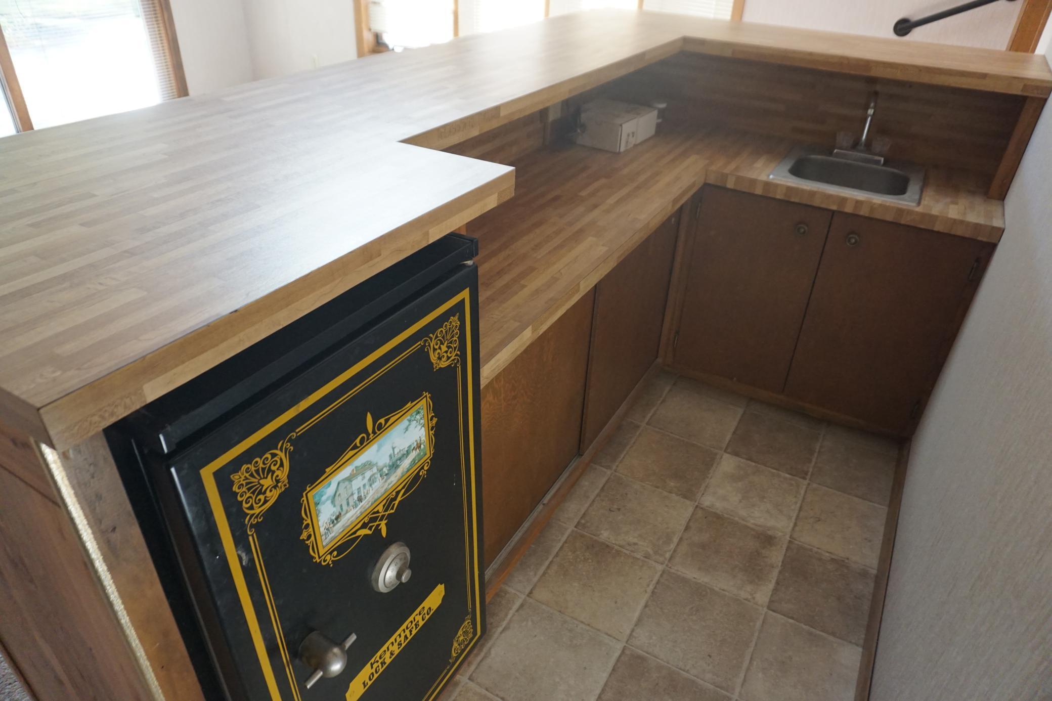 1968 single family home for sale at 504 11th Street N in Breckenridge, MN — 3 bed, 2 bath (photo 15 of 39)