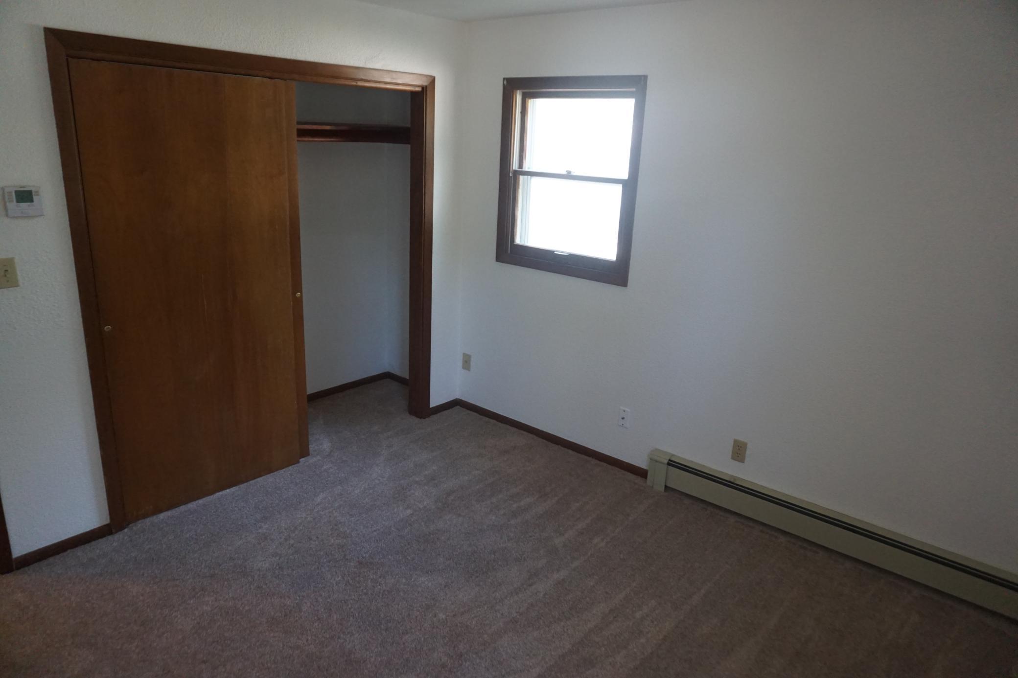 1968 single family home for sale at 504 11th Street N in Breckenridge, MN — 3 bed, 2 bath (photo 20 of 39)