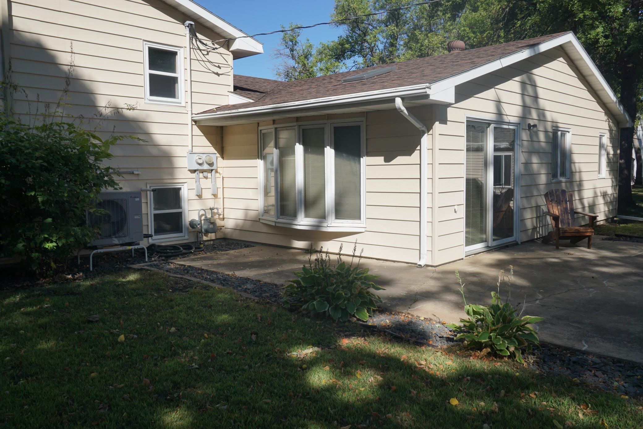 1968 single family home for sale at 504 11th Street N in Breckenridge, MN — 3 bed, 2 bath (photo 32 of 39)