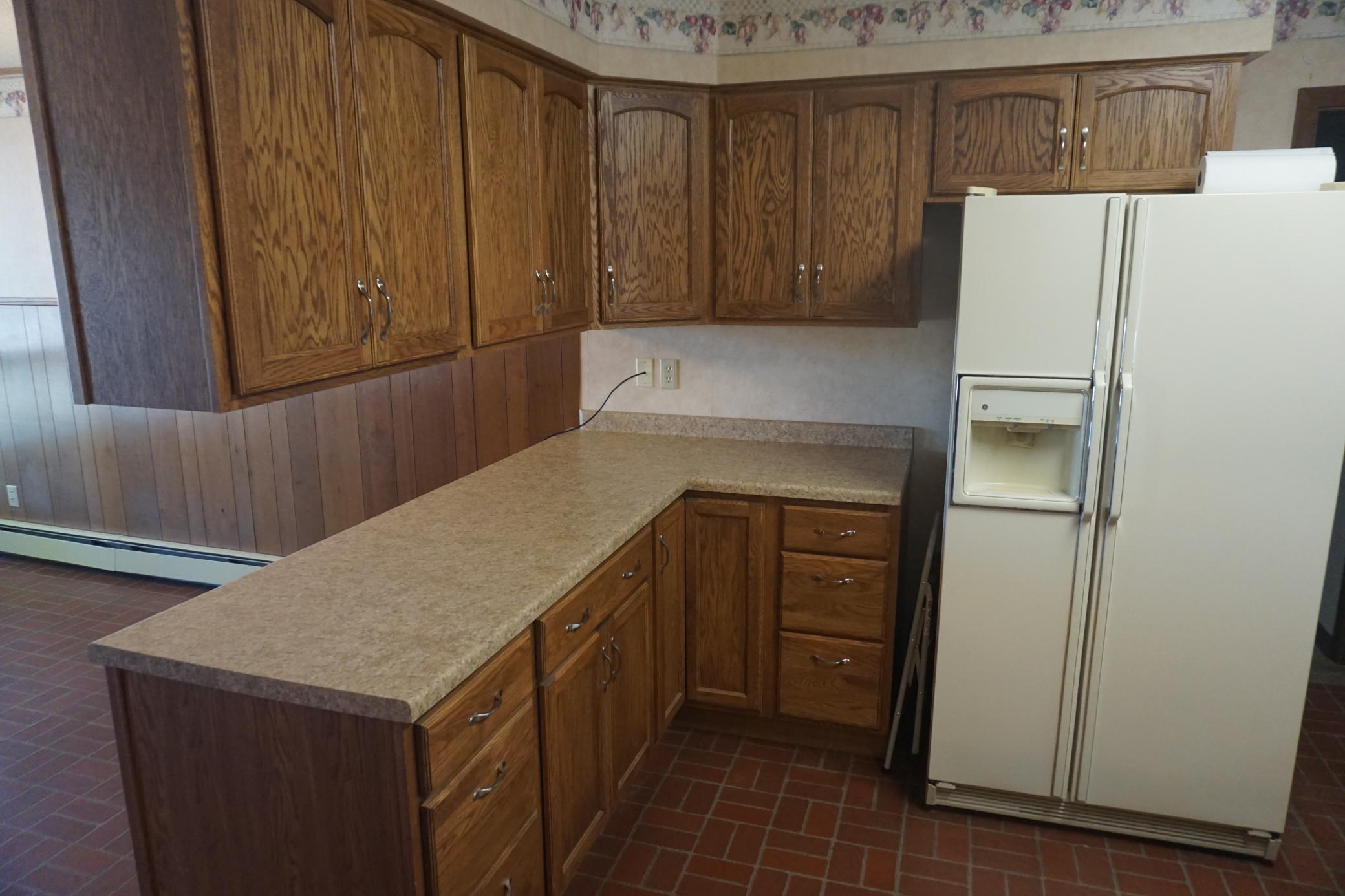 1968 single family home for sale at 504 11th Street N in Breckenridge, MN — 3 bed, 2 bath (photo 7 of 39)