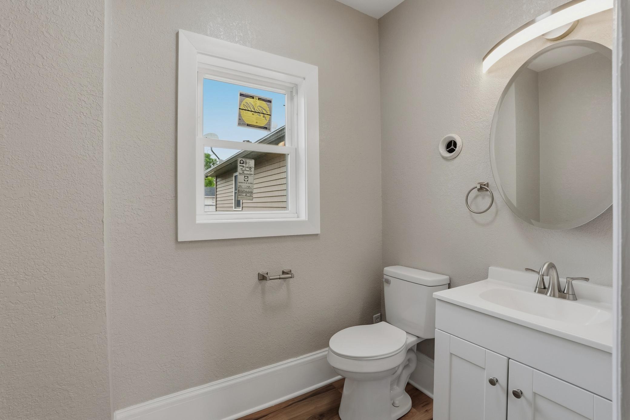 1960 single family home for sale at 103 3rd Avenue E in Ada, MN — 4 bed, 2 bath (photo 11 of 30)