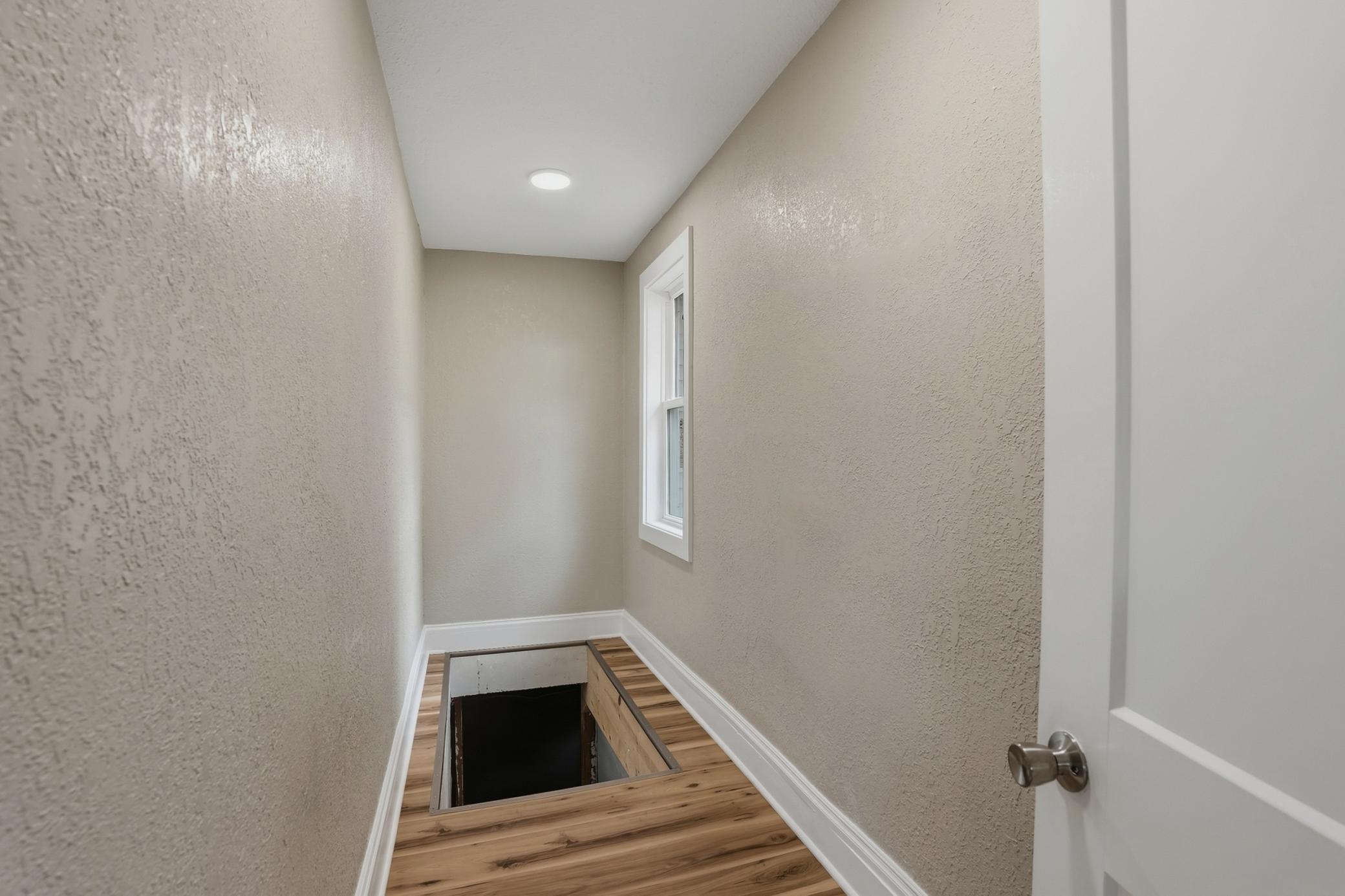 1960 single family home for sale at 103 3rd Avenue E in Ada, MN — 4 bed, 2 bath (photo 15 of 30)