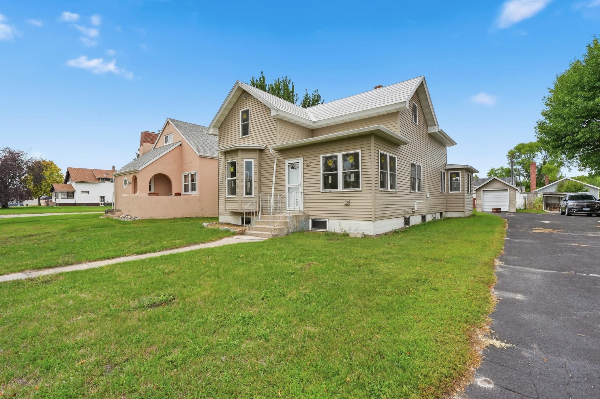 1960 single family home for sale at 103 3rd Avenue E in Ada, MN — 4 bed, 2 bath (photo 27 of 30)