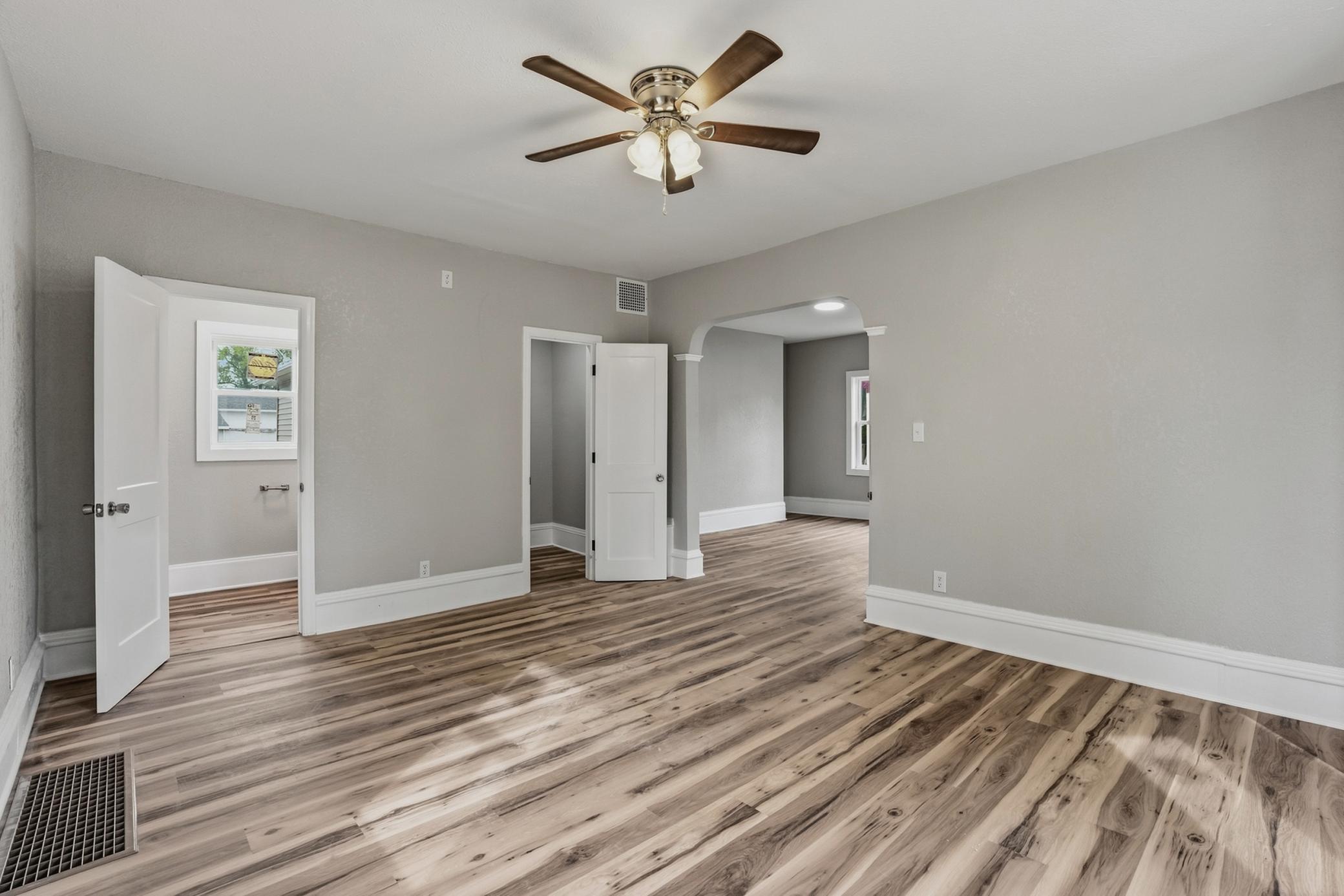 1960 single family home for sale at 103 3rd Avenue E in Ada, MN — 4 bed, 2 bath (photo 6 of 30)