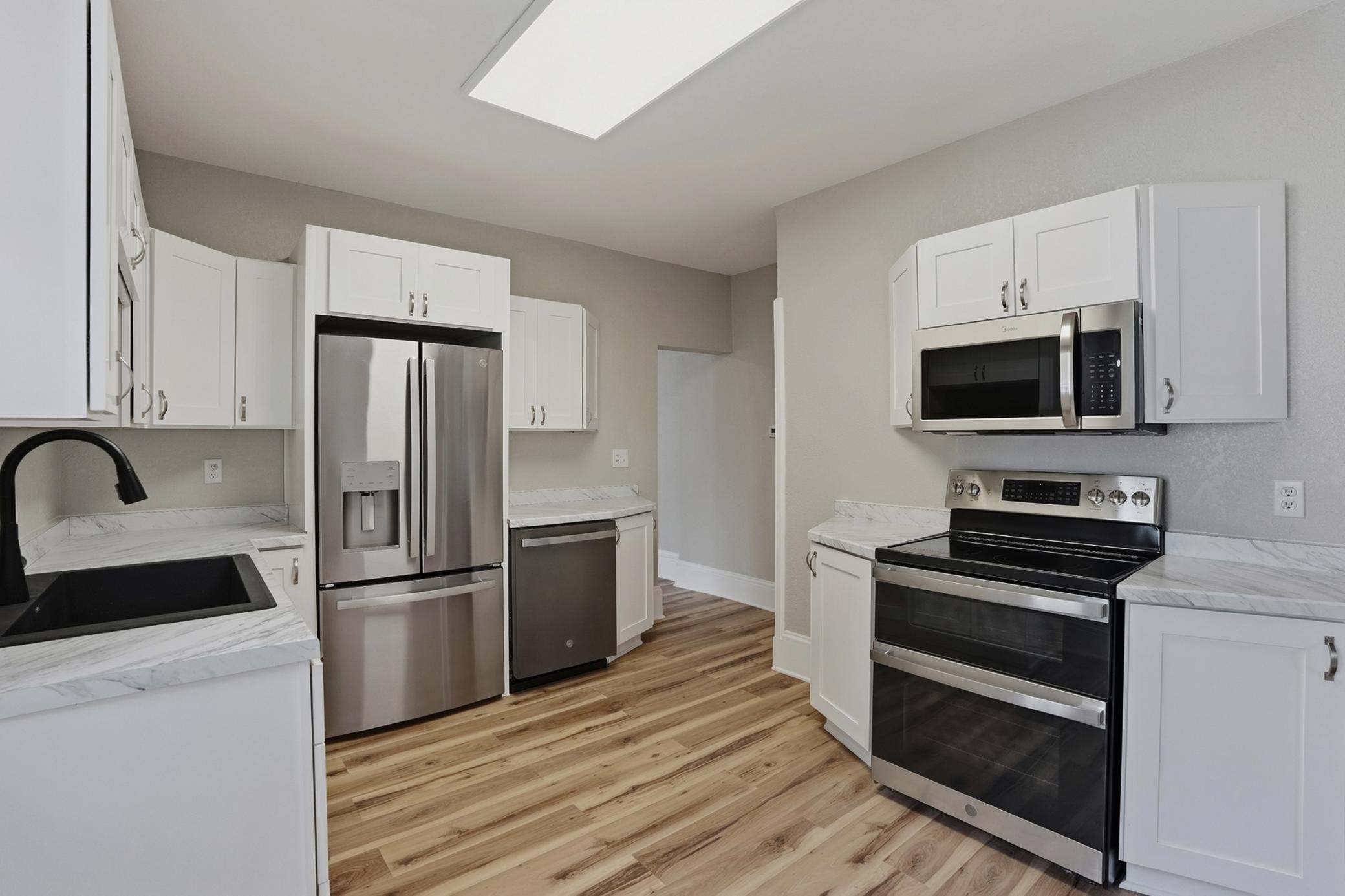 1960 single family home for sale at 103 3rd Avenue E in Ada, MN — 4 bed, 2 bath (photo 9 of 30)
