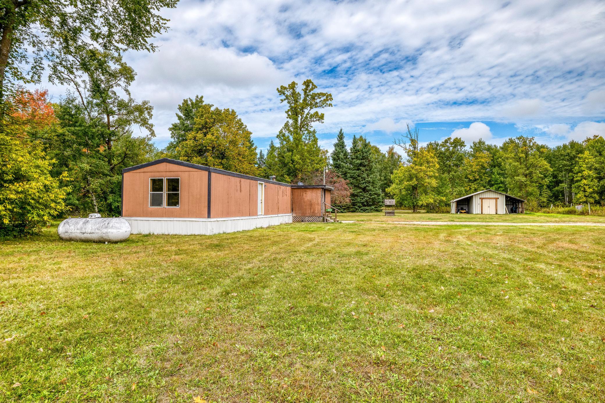 1991 single family home for sale at 23099 512th Street in Bemidji, MN — 3 bed, 1 bath (photo 20 of 44)