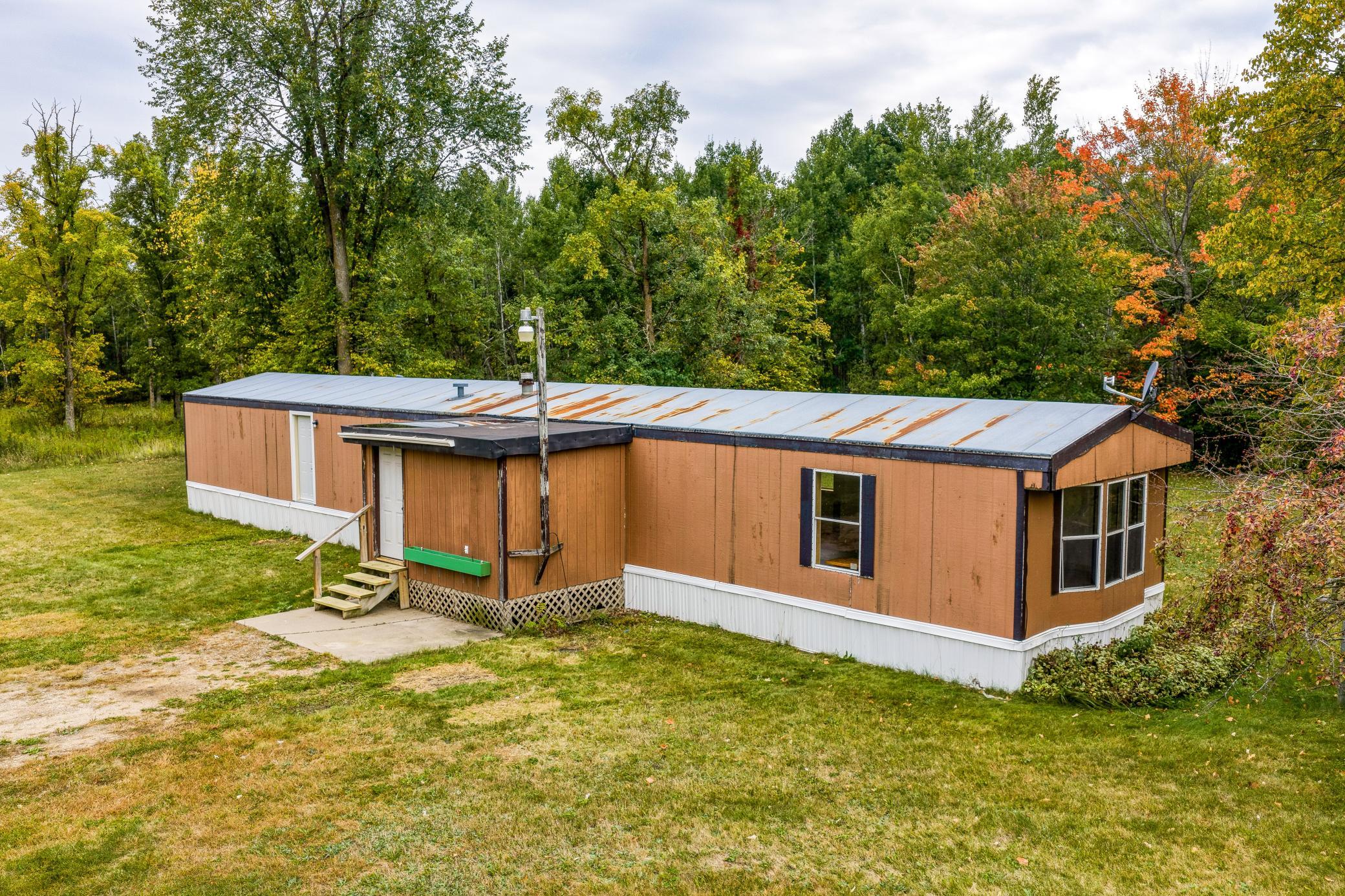 1991 single family home for sale at 23099 512th Street in Bemidji, MN — 3 bed, 1 bath (photo 26 of 44)