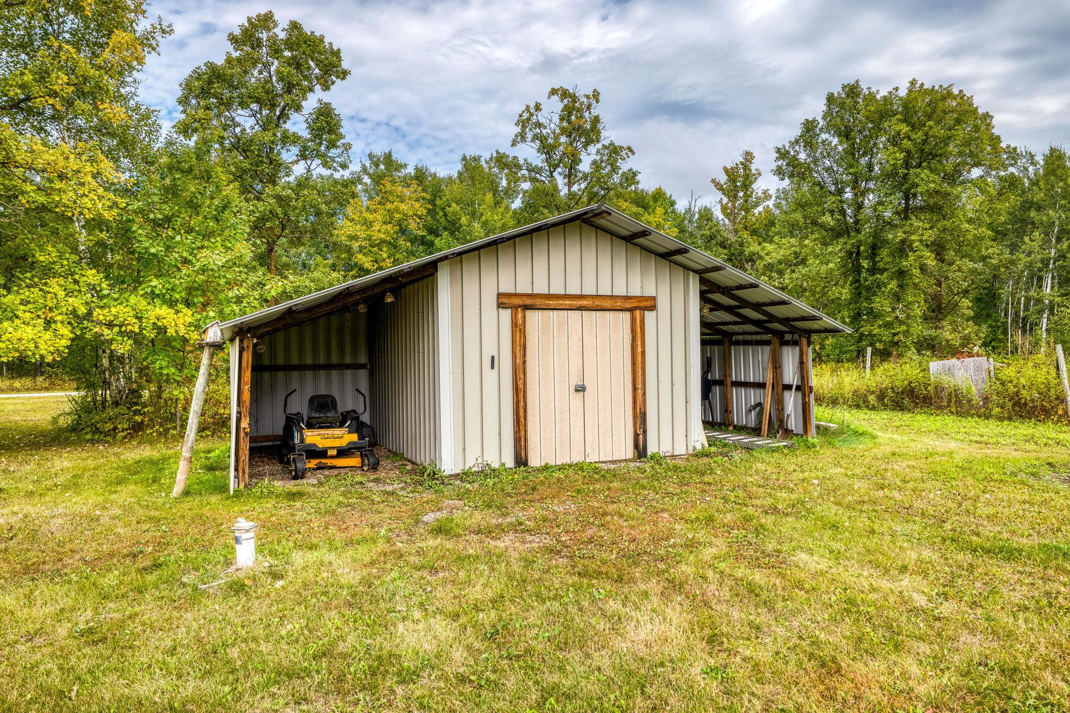 1991 single family home for sale at 23099 512th Street in Bemidji, MN — 3 bed, 1 bath (photo 37 of 44)