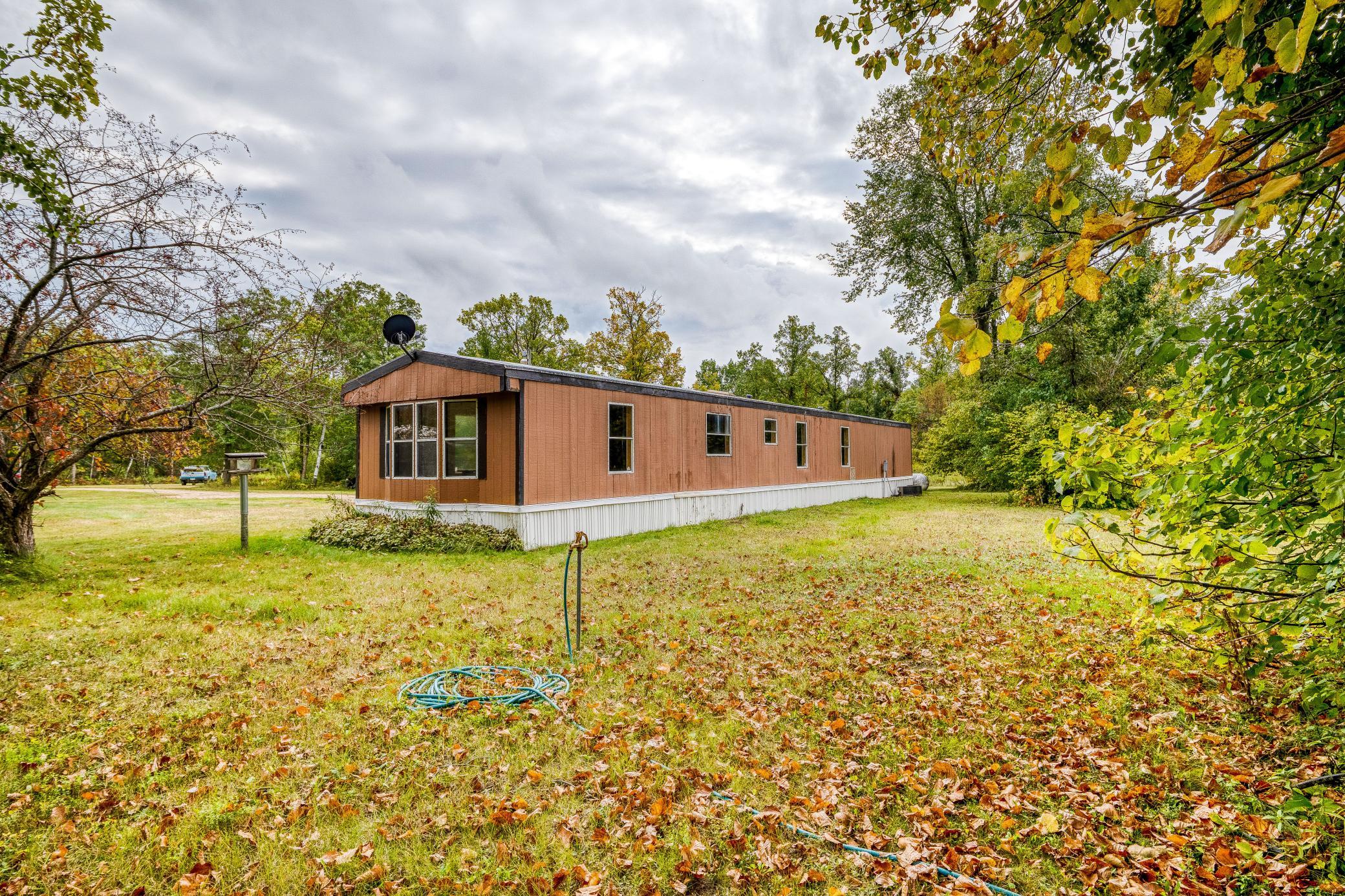 1991 single family home for sale at 23099 512th Street in Bemidji, MN — 3 bed, 1 bath (photo 41 of 44)