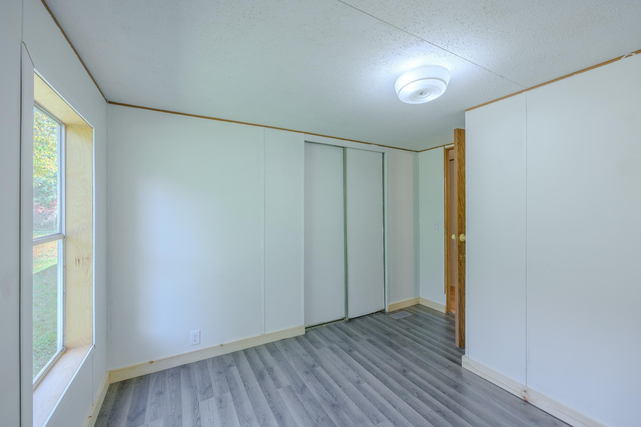 1991 single family home for sale at 23099 512th Street in Bemidji, MN — 3 bed, 1 bath (photo 9 of 44)