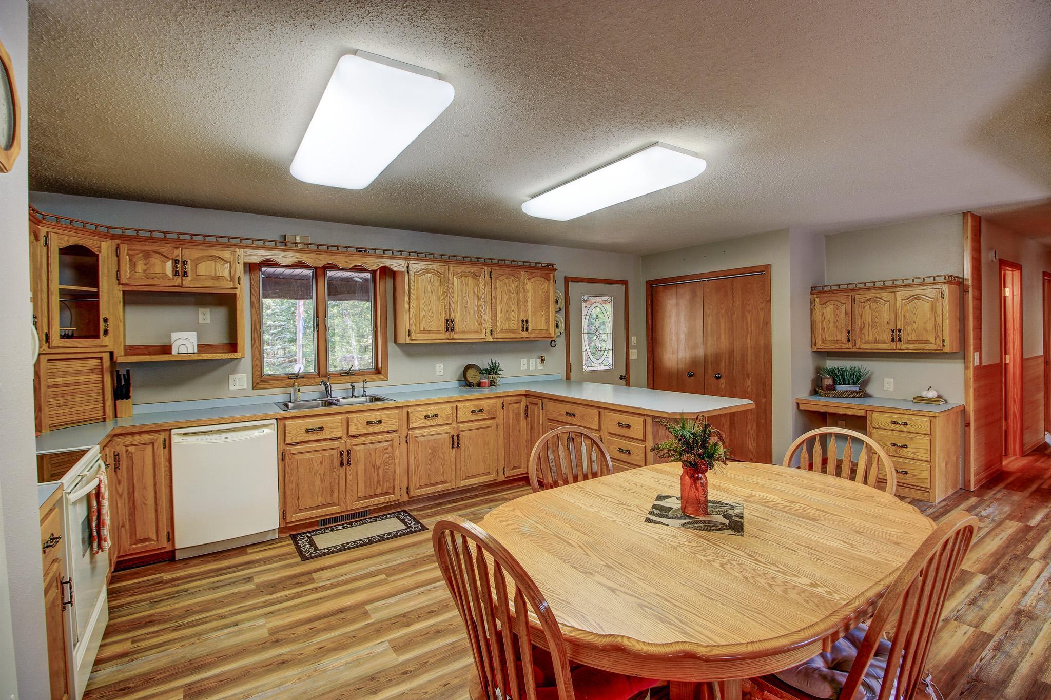 1994 single family home for sale at 24425 Hickory Trail in Park Rapids, MN — 3 bed, 2 bath (photo 12 of 94)
