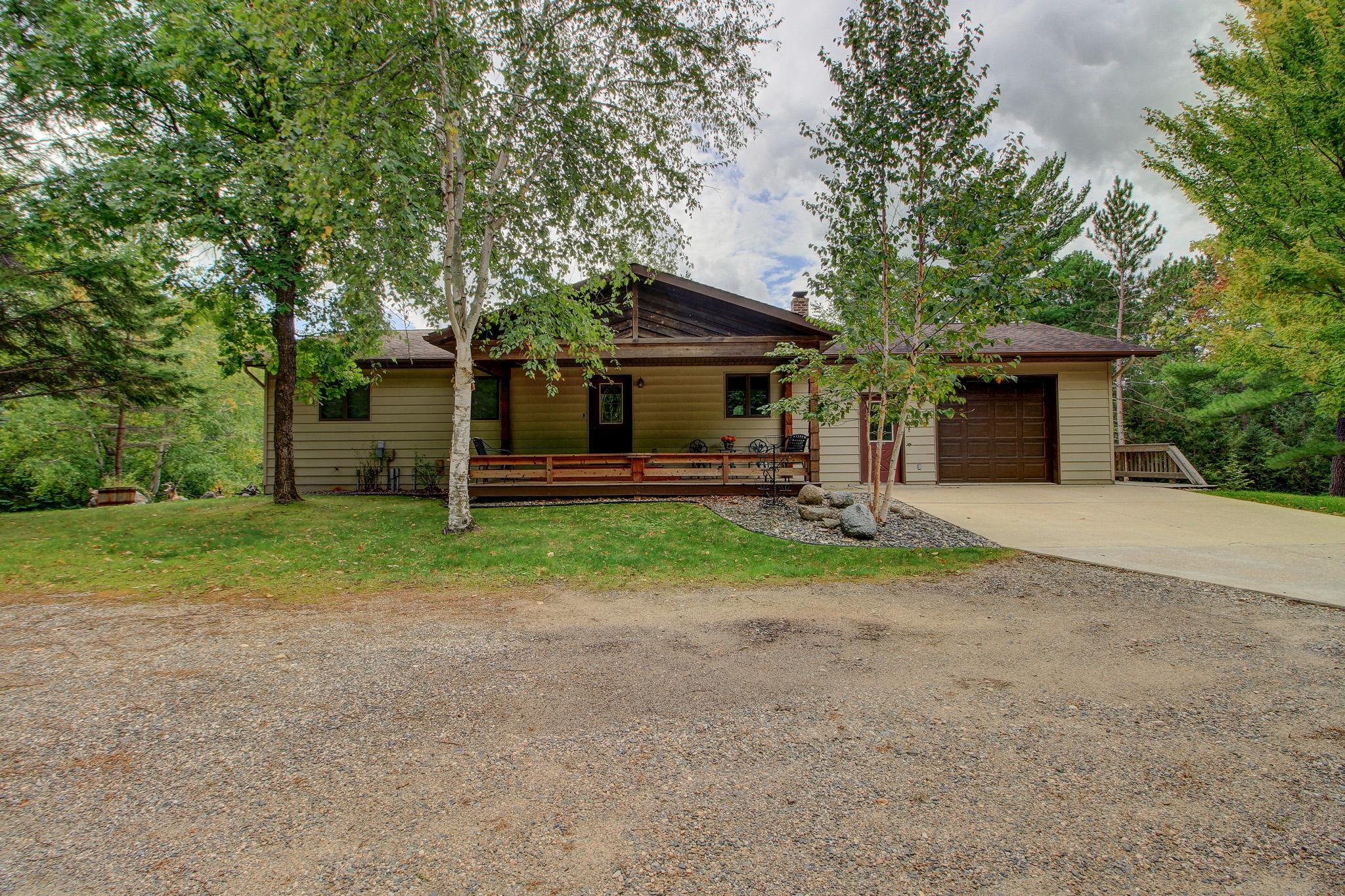 1994 single family home for sale at 24425 Hickory Trail in Park Rapids, MN — 3 bed, 2 bath (photo 4 of 94)