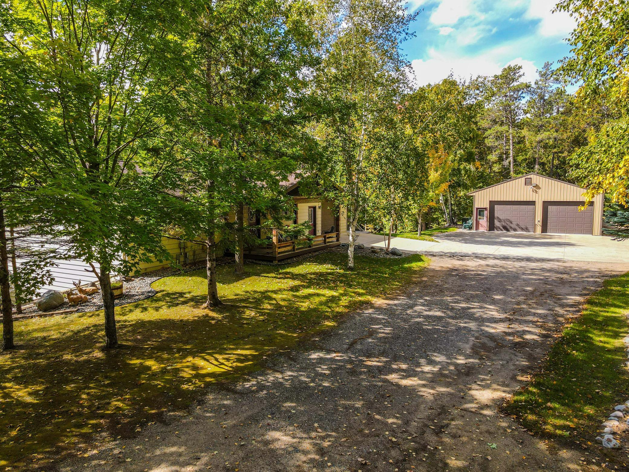 1994 single family home for sale at 24425 Hickory Trail in Park Rapids, MN — 3 bed, 2 bath (photo 5 of 94)