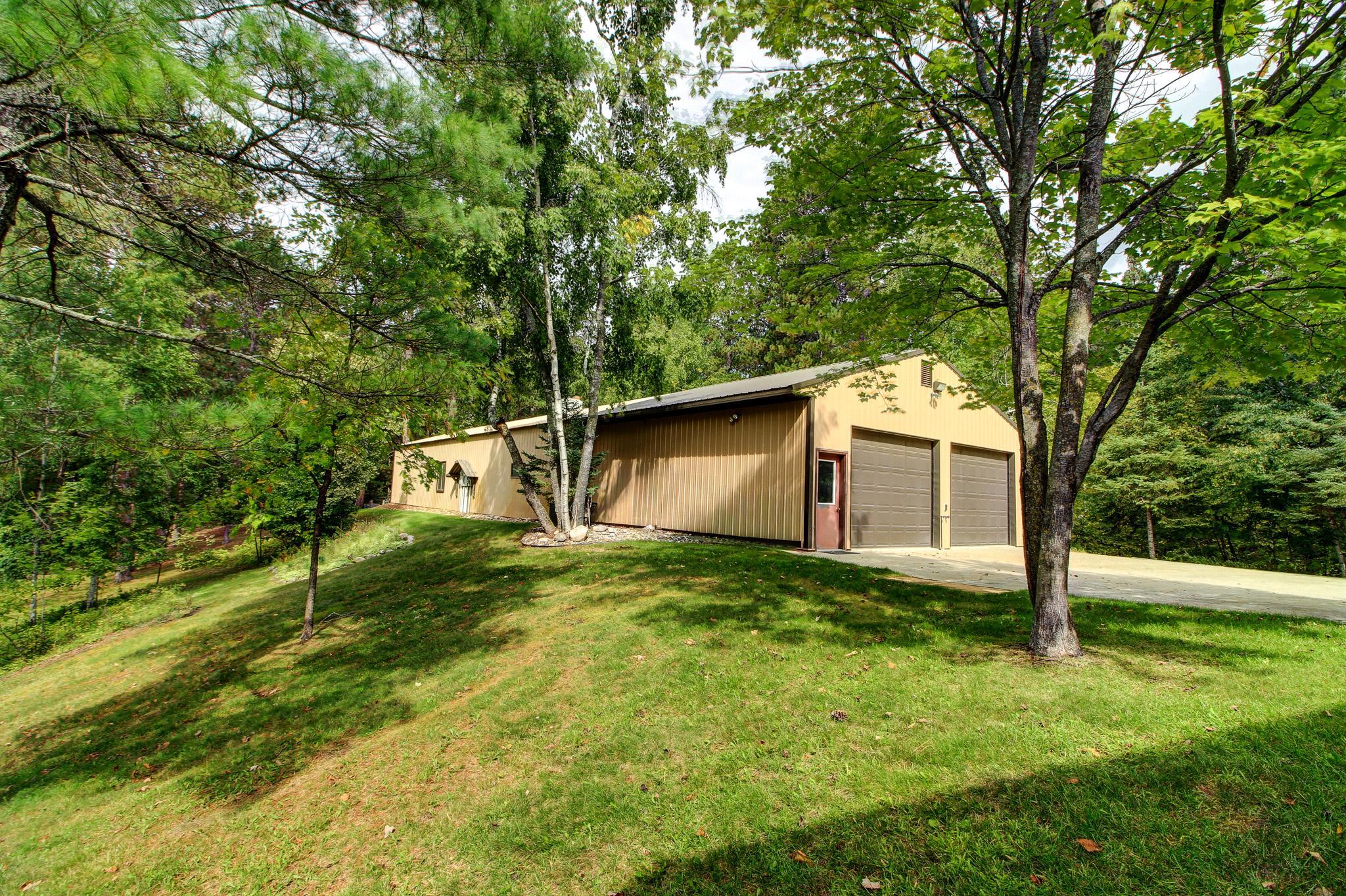 1994 single family home for sale at 24425 Hickory Trail in Park Rapids, MN — 3 bed, 2 bath (photo 7 of 94)