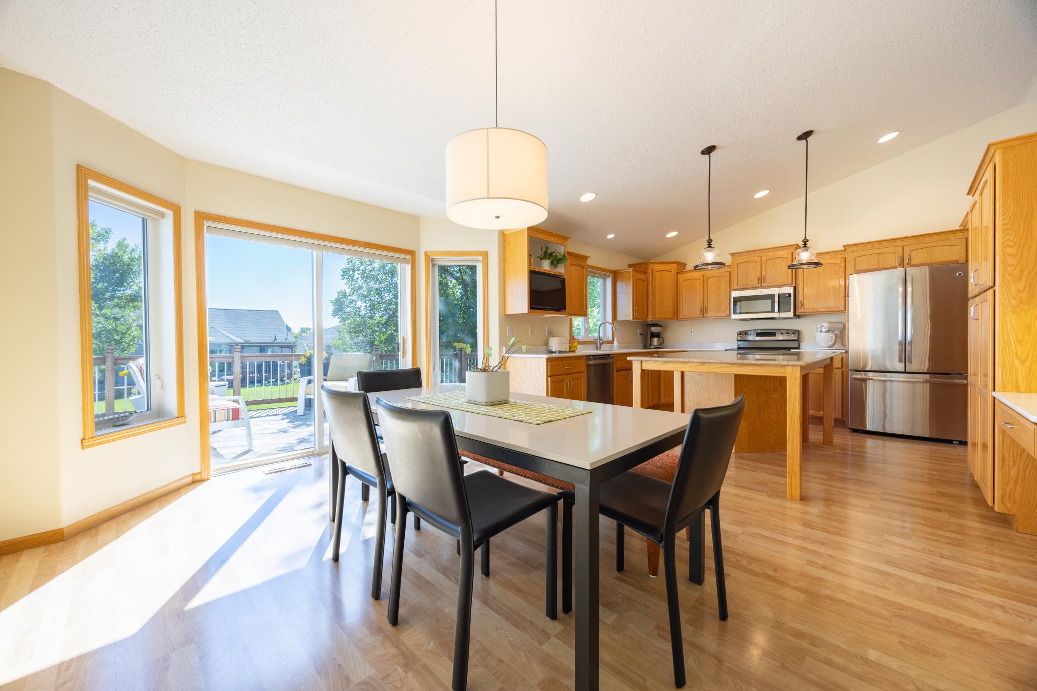 2000 single family home for sale at 630 Wyndemere Drive in West Fargo, ND — 4 bed, 3 bath (photo 21 of 55)