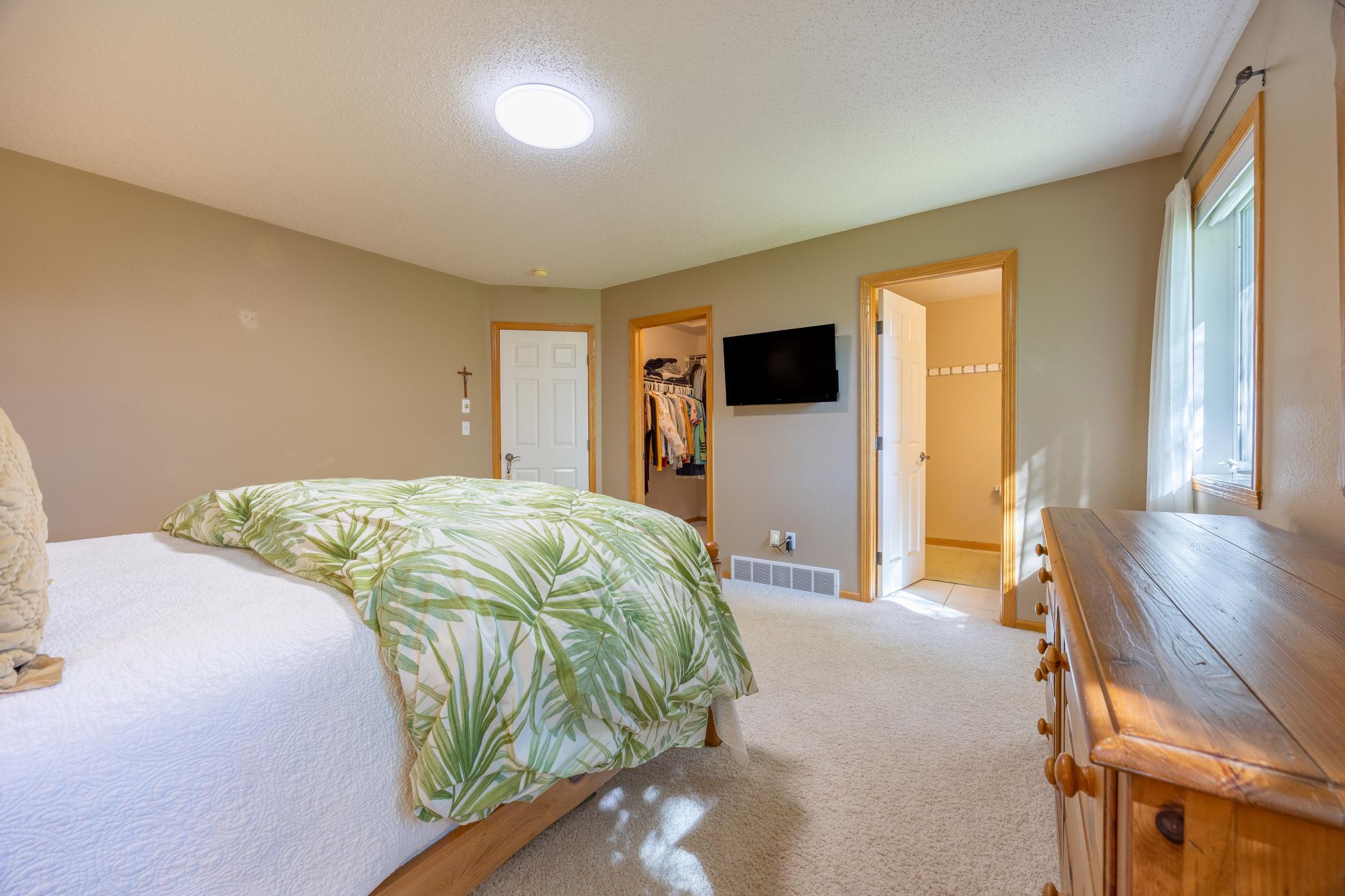 2000 single family home for sale at 630 Wyndemere Drive in West Fargo, ND — 4 bed, 3 bath (photo 26 of 55)