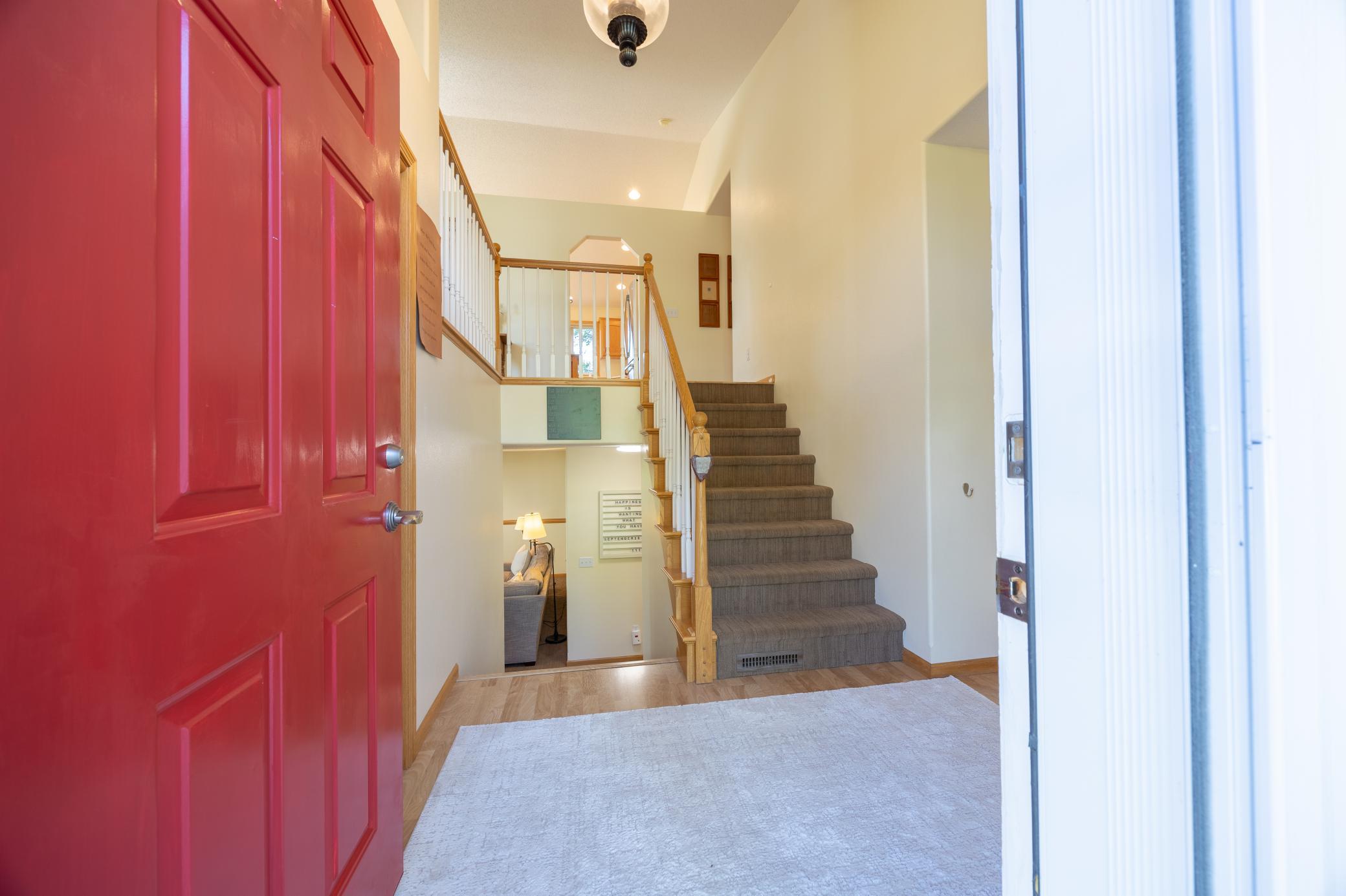 2000 single family home for sale at 630 Wyndemere Drive in West Fargo, ND — 4 bed, 3 bath (photo 4 of 55)
