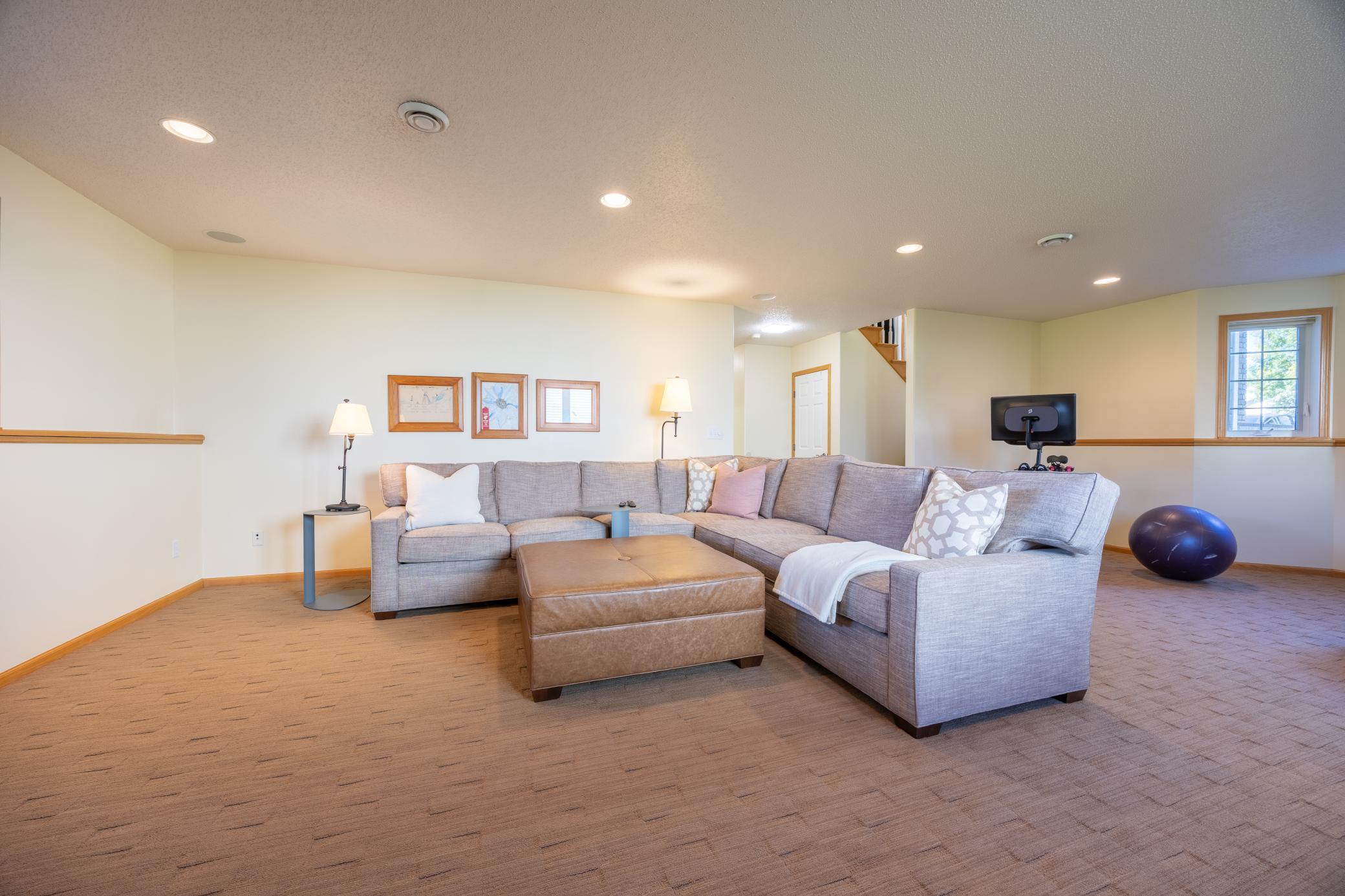 2000 single family home for sale at 630 Wyndemere Drive in West Fargo, ND — 4 bed, 3 bath (photo 33 of 55)