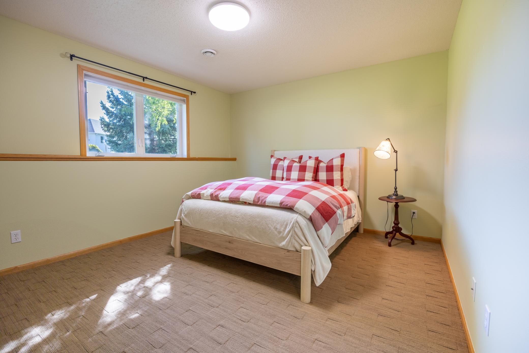 2000 single family home for sale at 630 Wyndemere Drive in West Fargo, ND — 4 bed, 3 bath (photo 36 of 55)