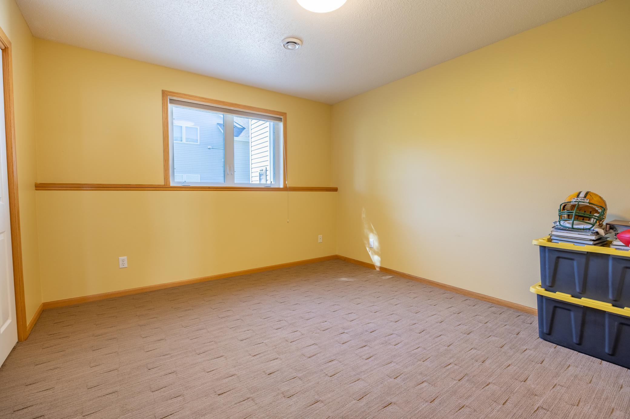2000 single family home for sale at 630 Wyndemere Drive in West Fargo, ND — 4 bed, 3 bath (photo 38 of 55)