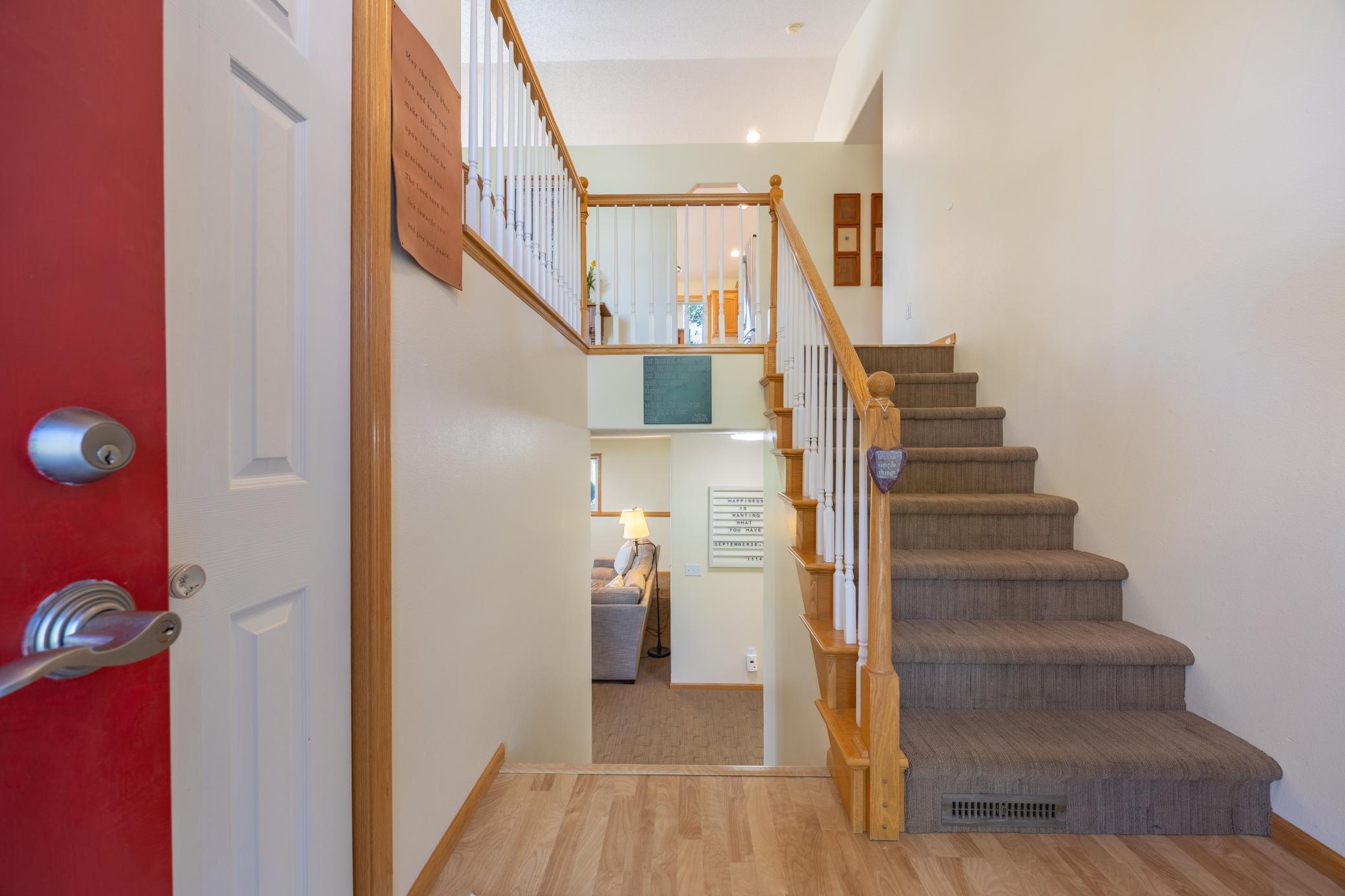 2000 single family home for sale at 630 Wyndemere Drive in West Fargo, ND — 4 bed, 3 bath (photo 5 of 55)