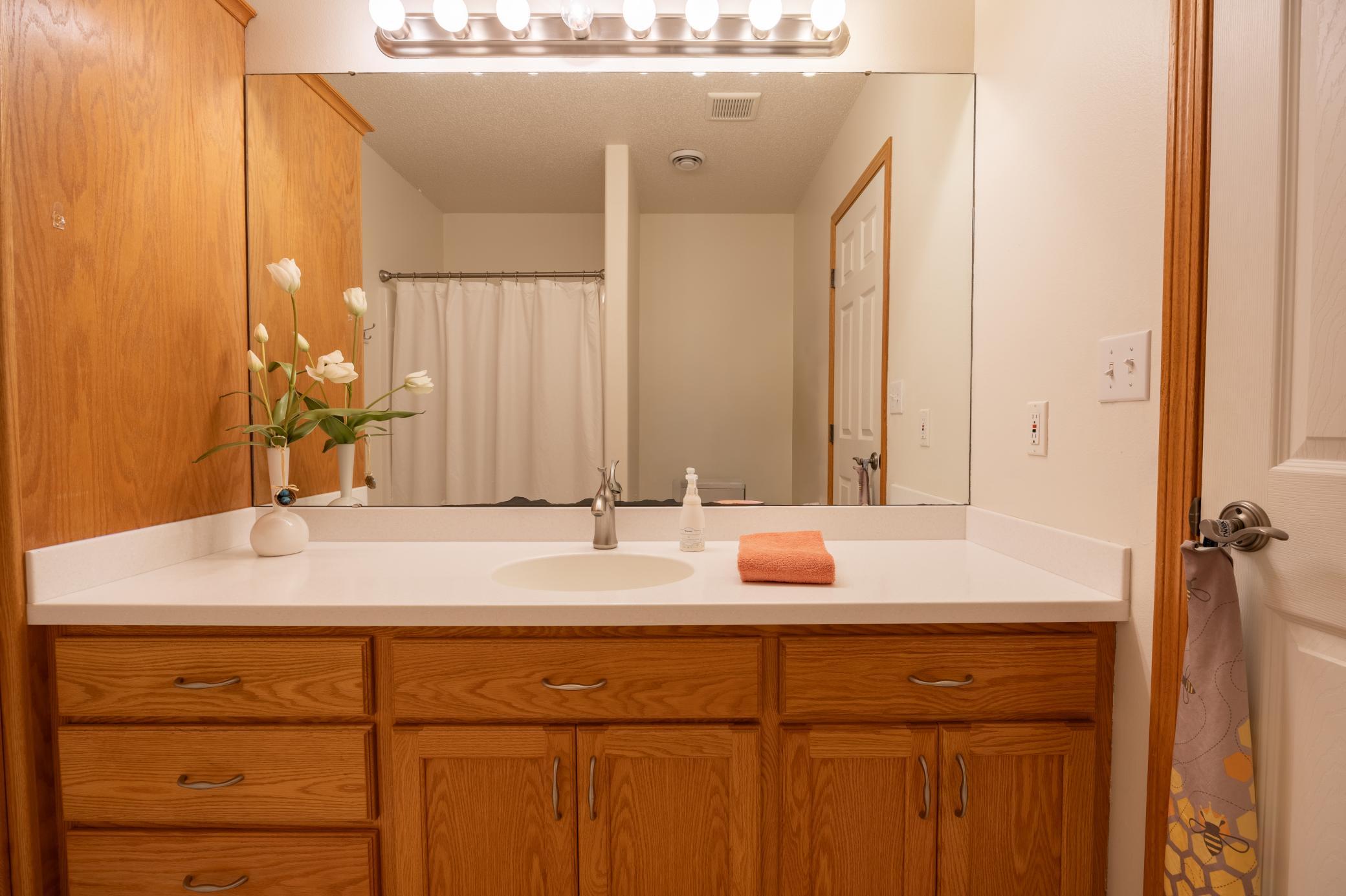 2000 single family home for sale at 630 Wyndemere Drive in West Fargo, ND — 4 bed, 3 bath (photo 41 of 55)