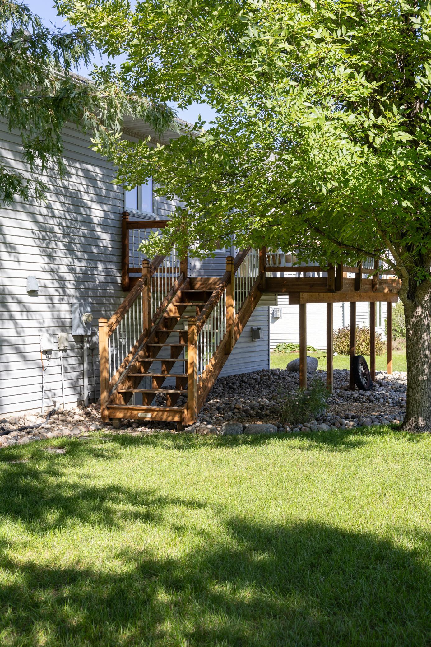 2000 single family home for sale at 630 Wyndemere Drive in West Fargo, ND — 4 bed, 3 bath (photo 50 of 55)