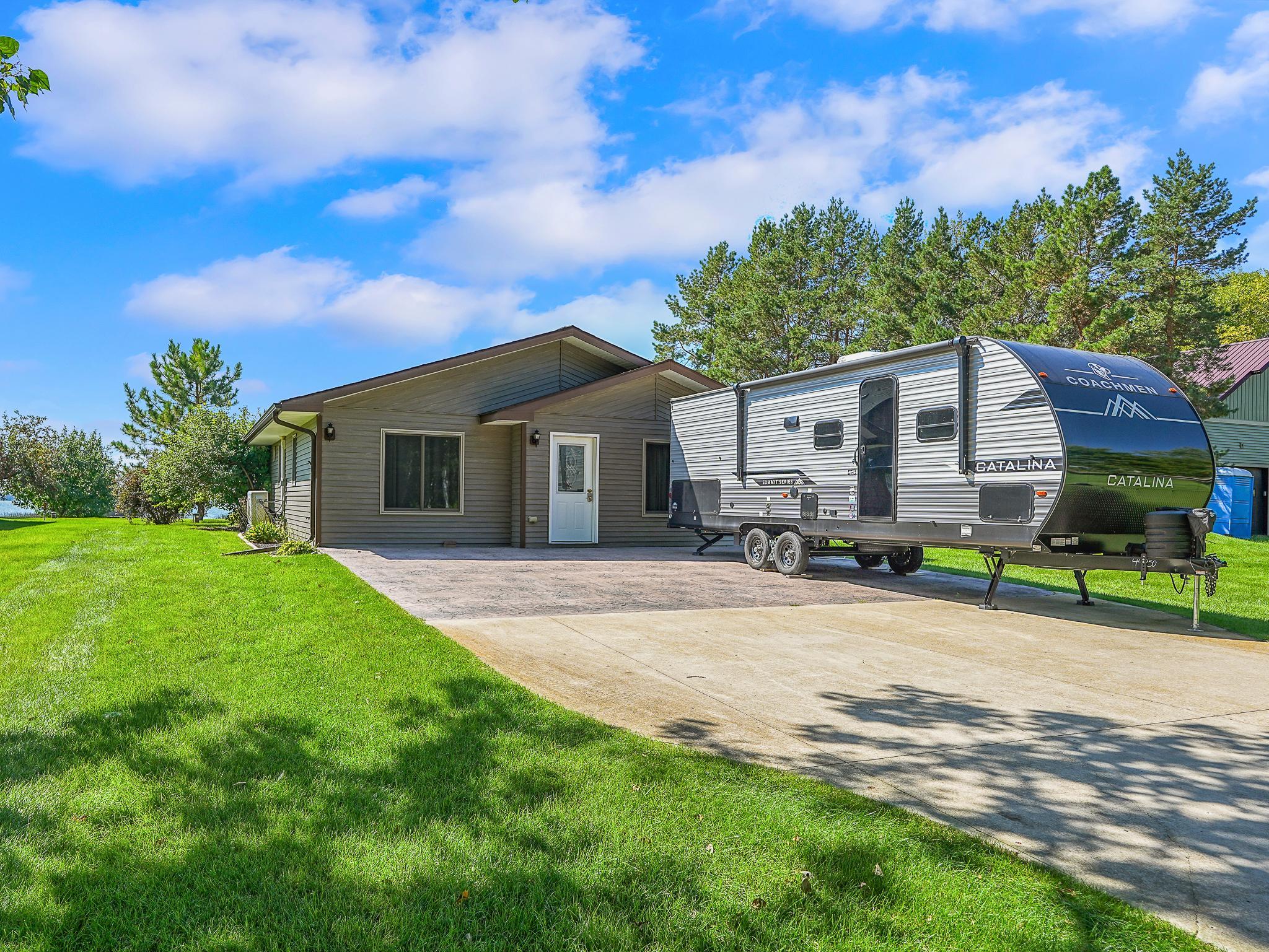 2003 single family home for sale at 45531 Whispering Sands Ln in Perham, MN — 2 bed, 1 bath (photo 11 of 32)