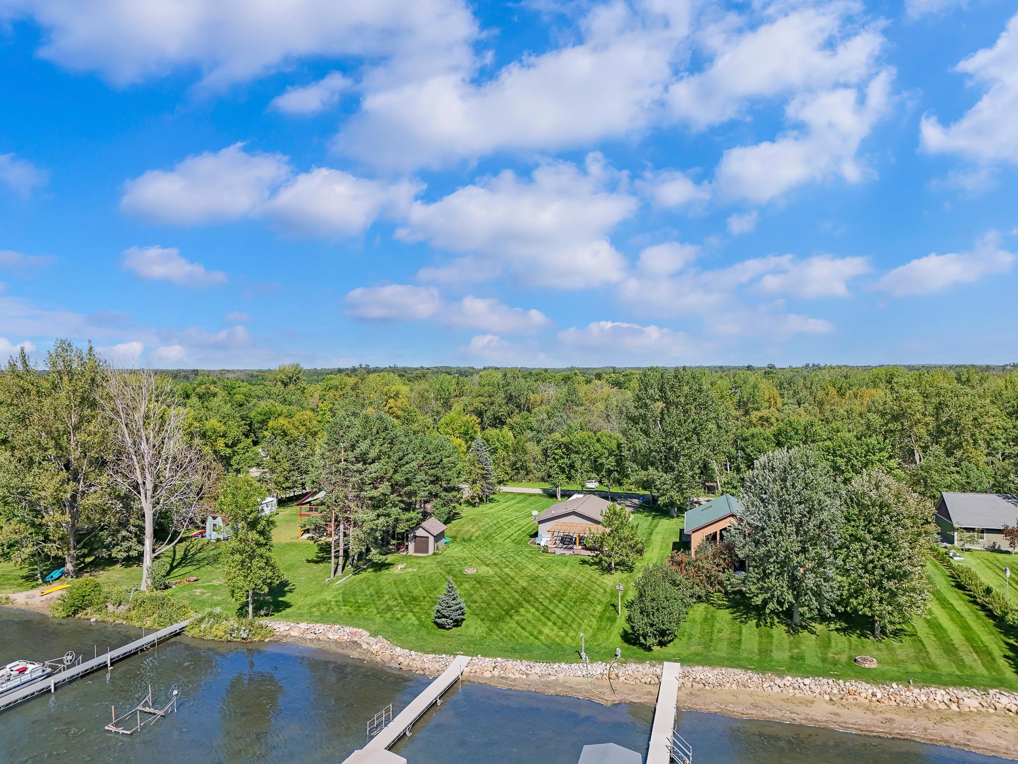2003 single family home for sale at 45531 Whispering Sands Ln in Perham, MN — 2 bed, 1 bath (photo 31 of 32)