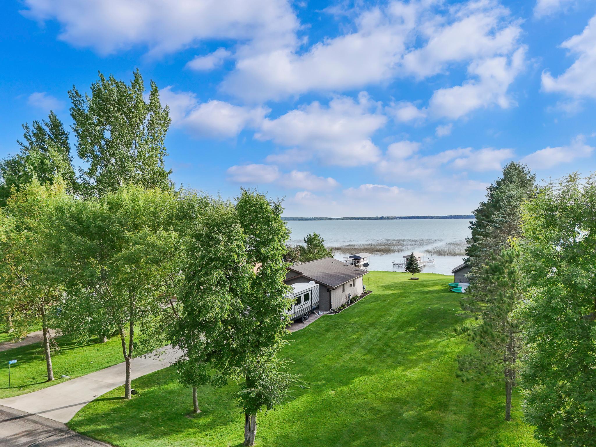 2003 single family home for sale at 45531 Whispering Sands Ln in Perham, MN — 2 bed, 1 bath (photo 6 of 32)