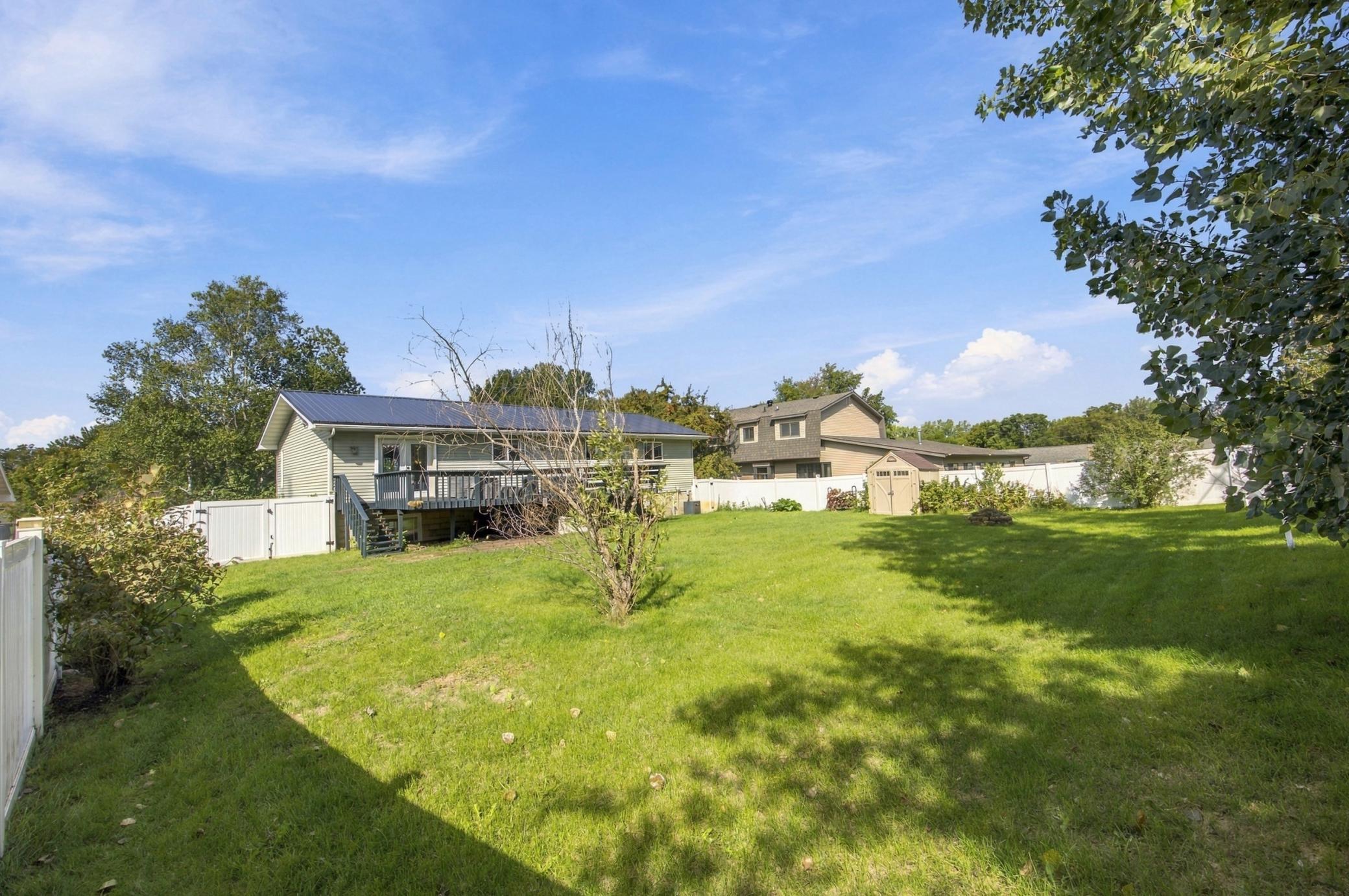 1977 single family home for sale at 1317 Loring Avenue in Detroit Lakes, MN — 4 bed, 3 bath (photo 26 of 35)