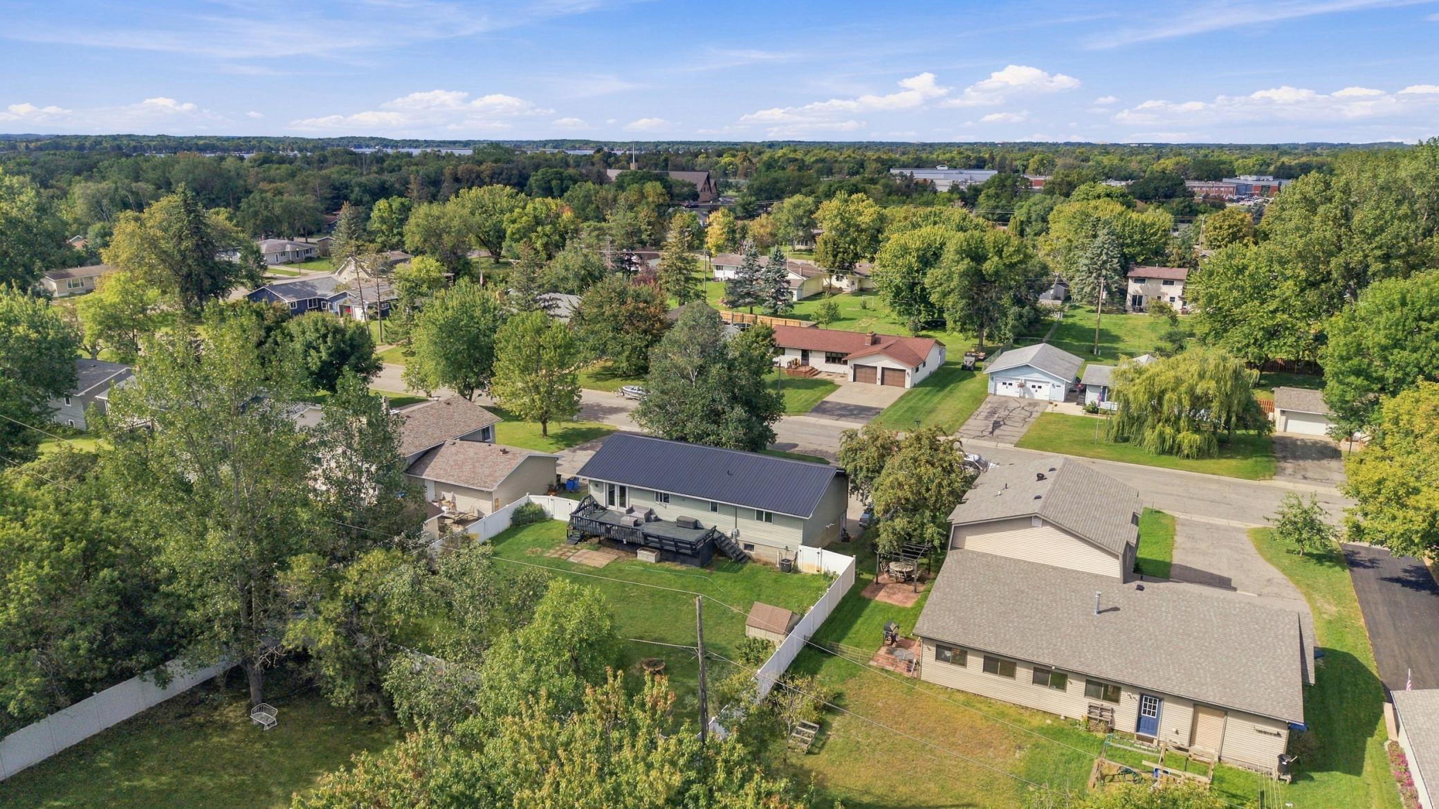 1977 single family home for sale at 1317 Loring Avenue in Detroit Lakes, MN — 4 bed, 3 bath (photo 31 of 35)