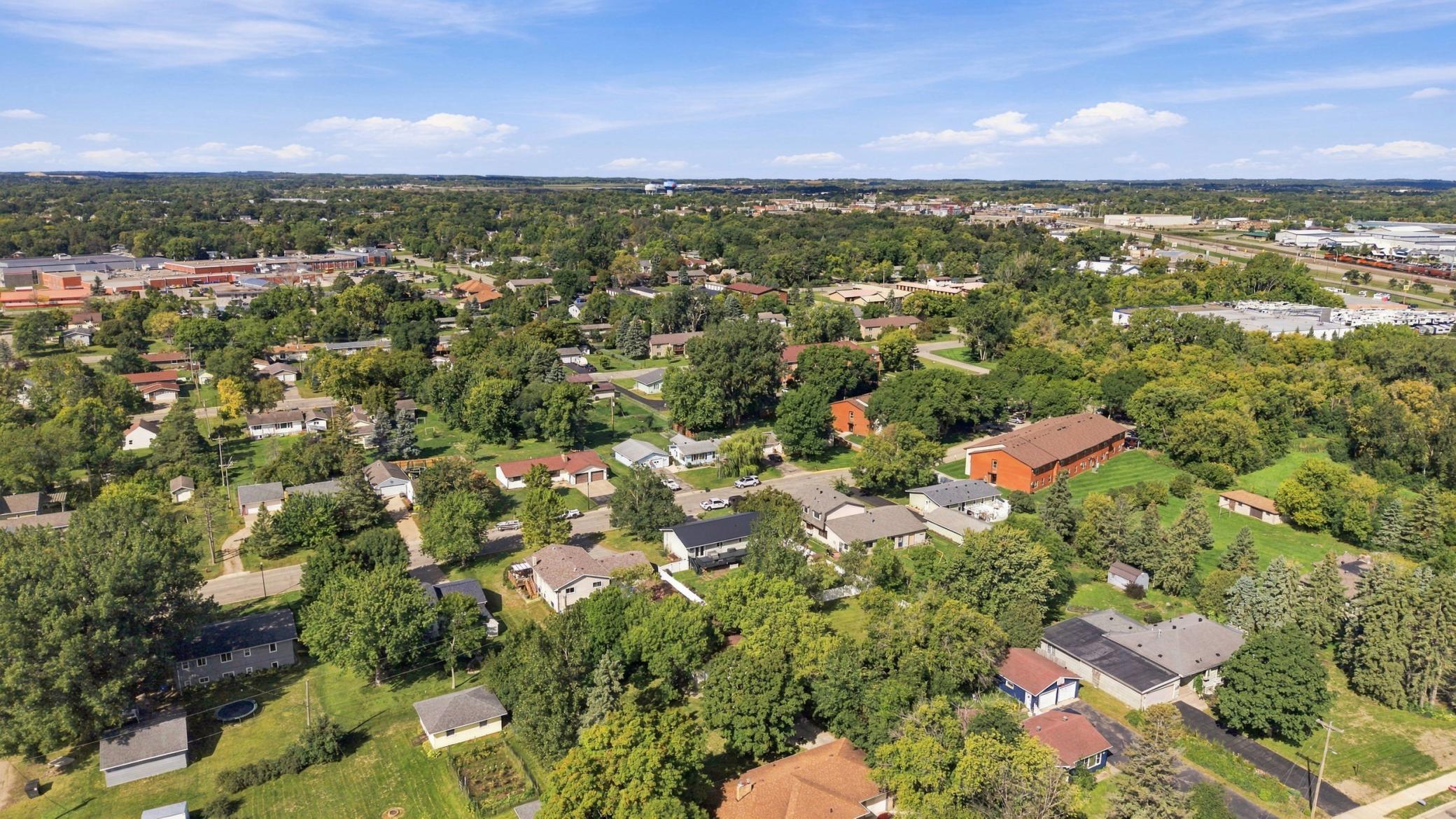 1977 single family home for sale at 1317 Loring Avenue in Detroit Lakes, MN — 4 bed, 3 bath (photo 34 of 35)