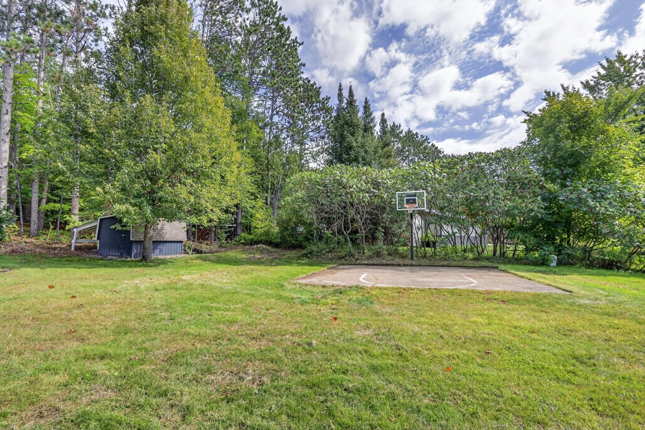 1973 single family home for sale at 31831 Sunny Beach Road in Grand Rapids, MN — 4 bed, 4 bath (photo 23 of 61)